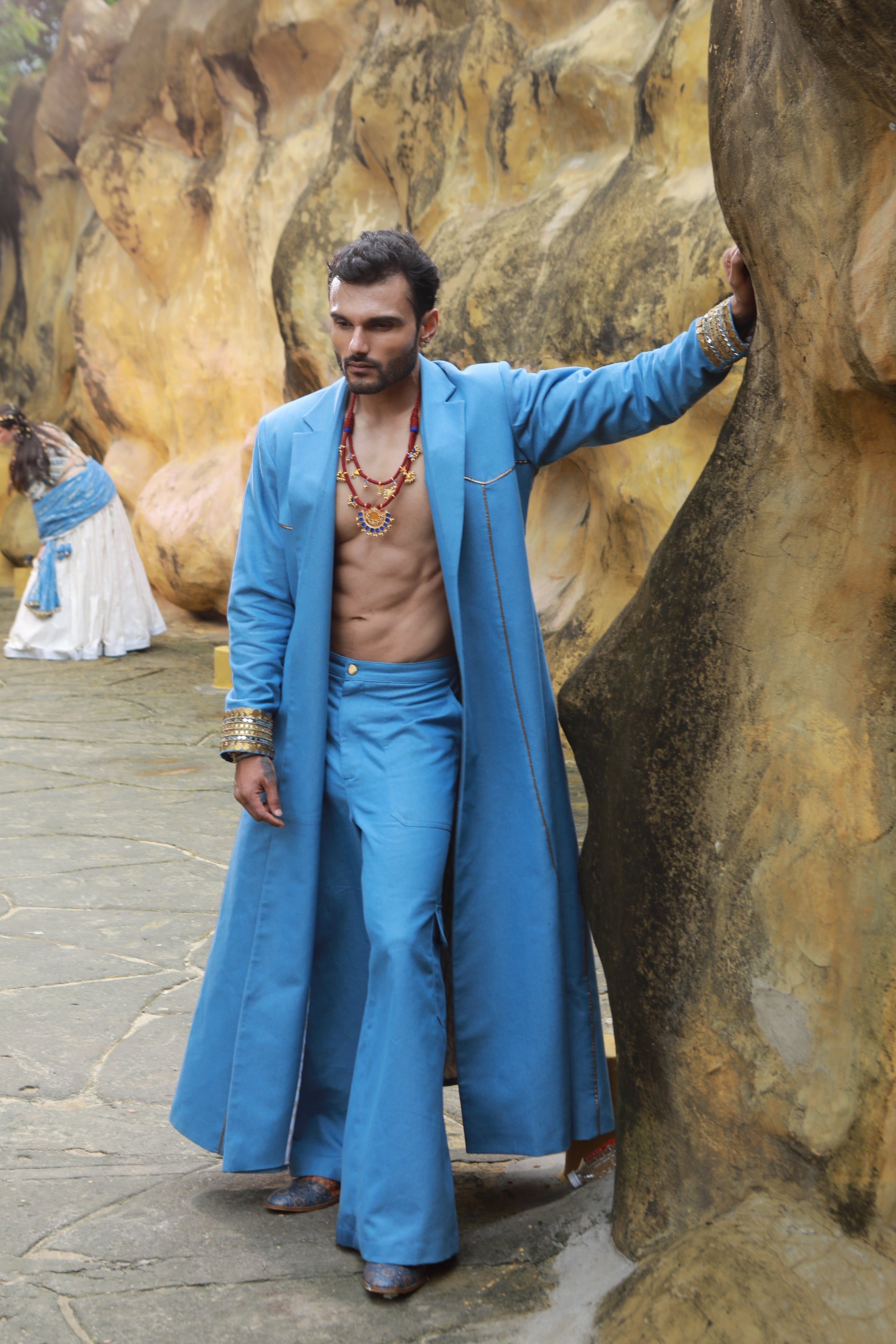 DEVI DRAPE DENIM TRENCH COAT WITH DENIM CARGO PANTS