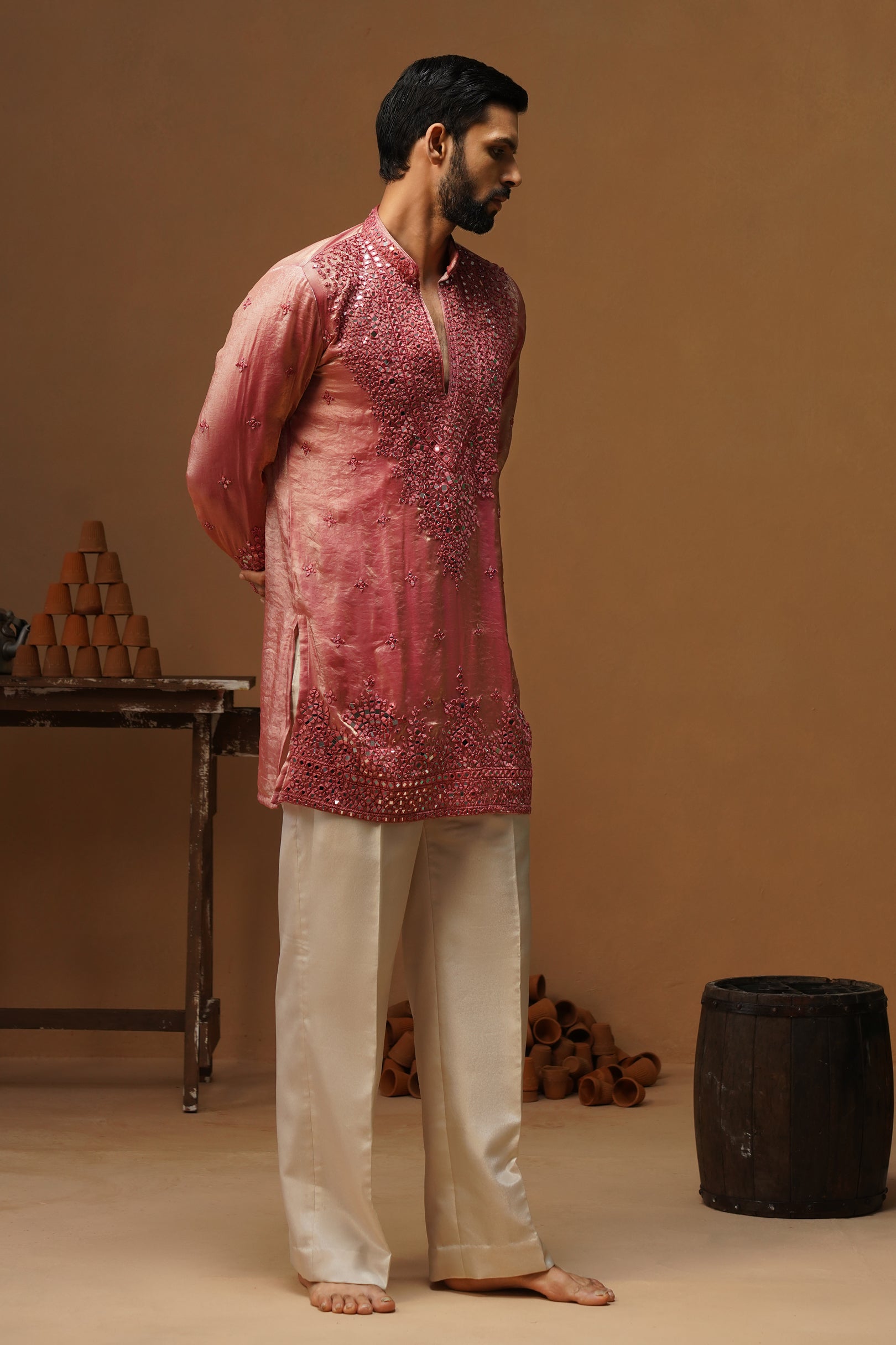 ARYA PINK  V NECK SHORT KURTA SET