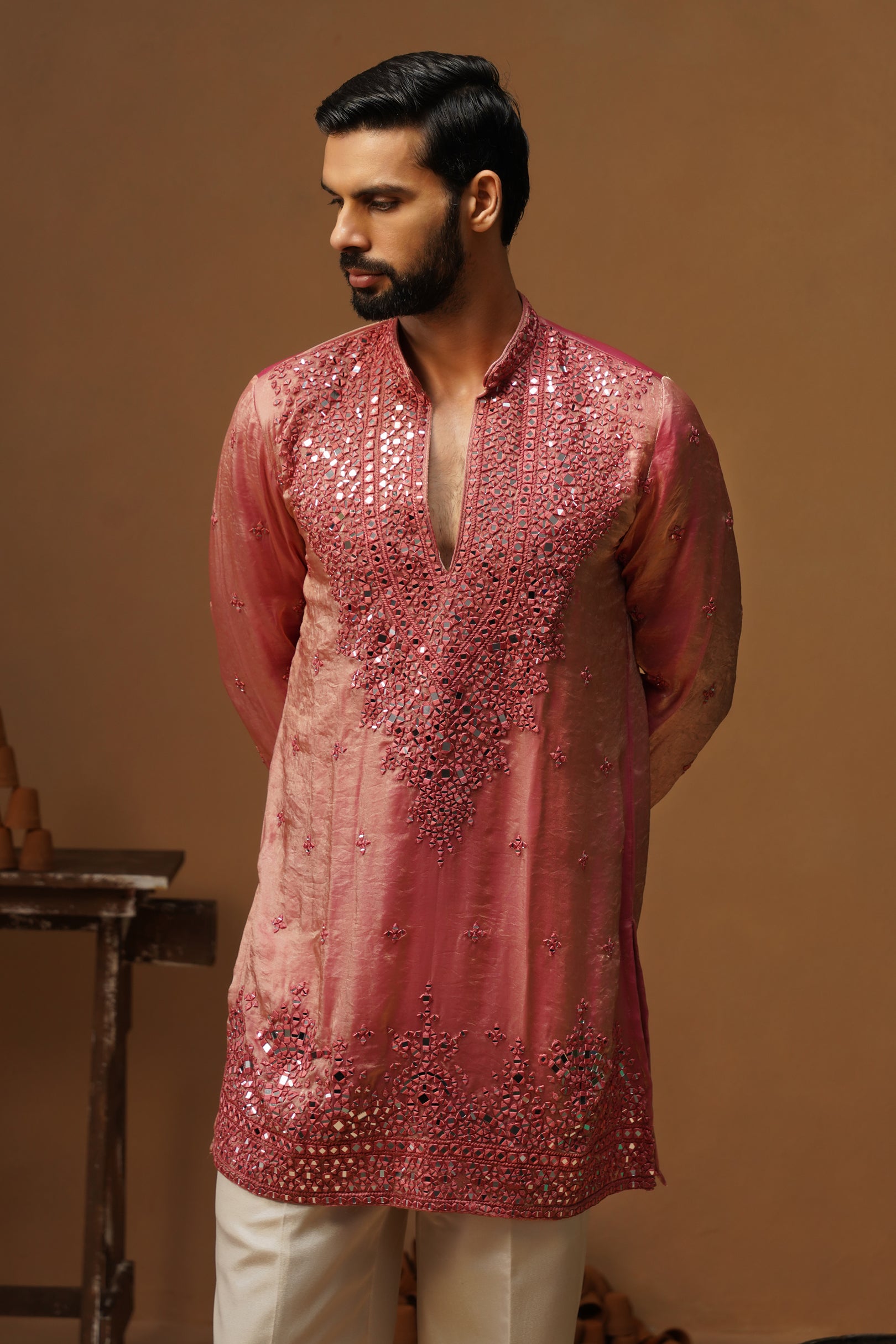 ARYA PINK  V NECK SHORT KURTA SET