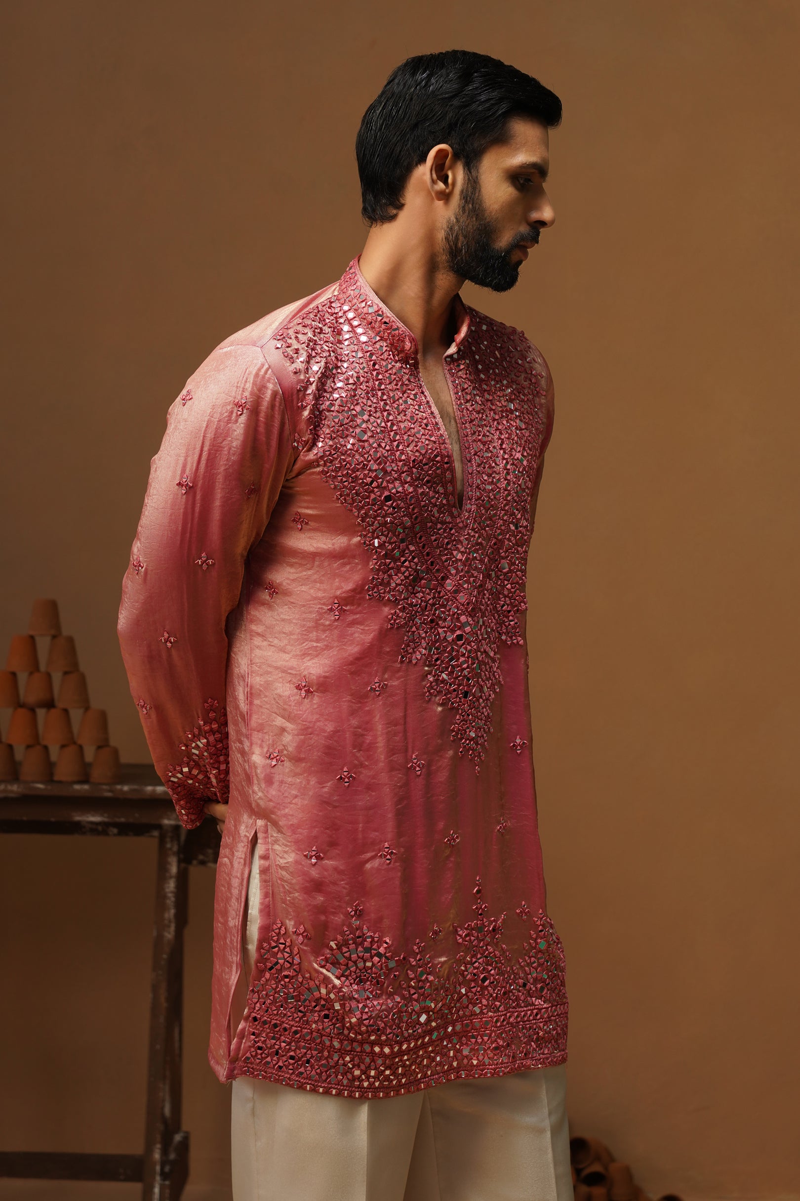 ARYA PINK  V NECK SHORT KURTA SET