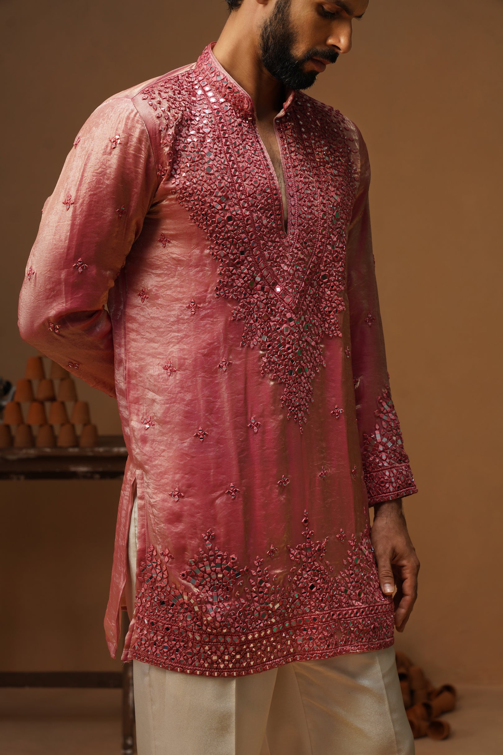 ARYA PINK  V NECK SHORT KURTA SET