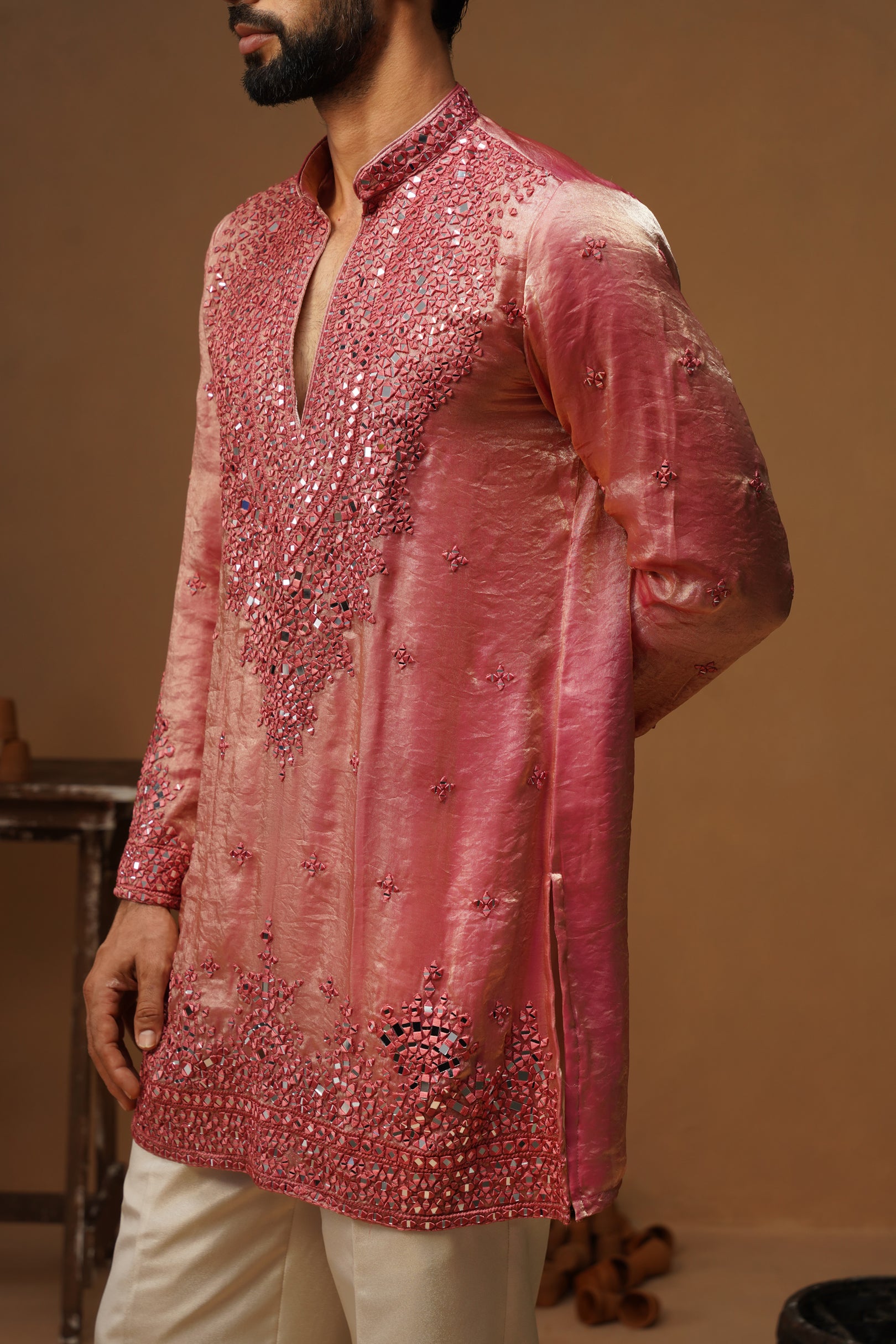 ARYA PINK  V NECK SHORT KURTA SET