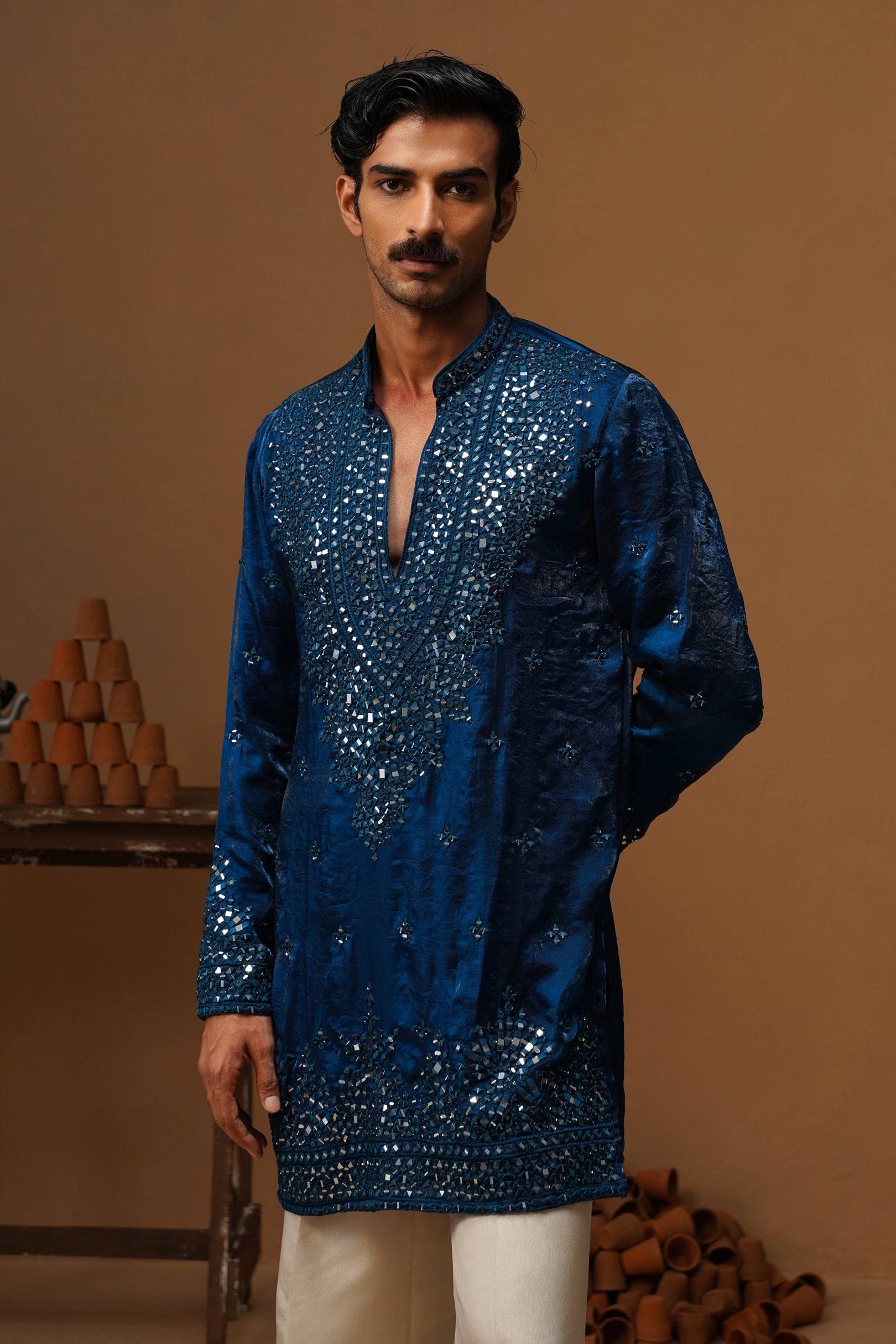 ARYA BLUE  V NECK SHORT KURTA SET