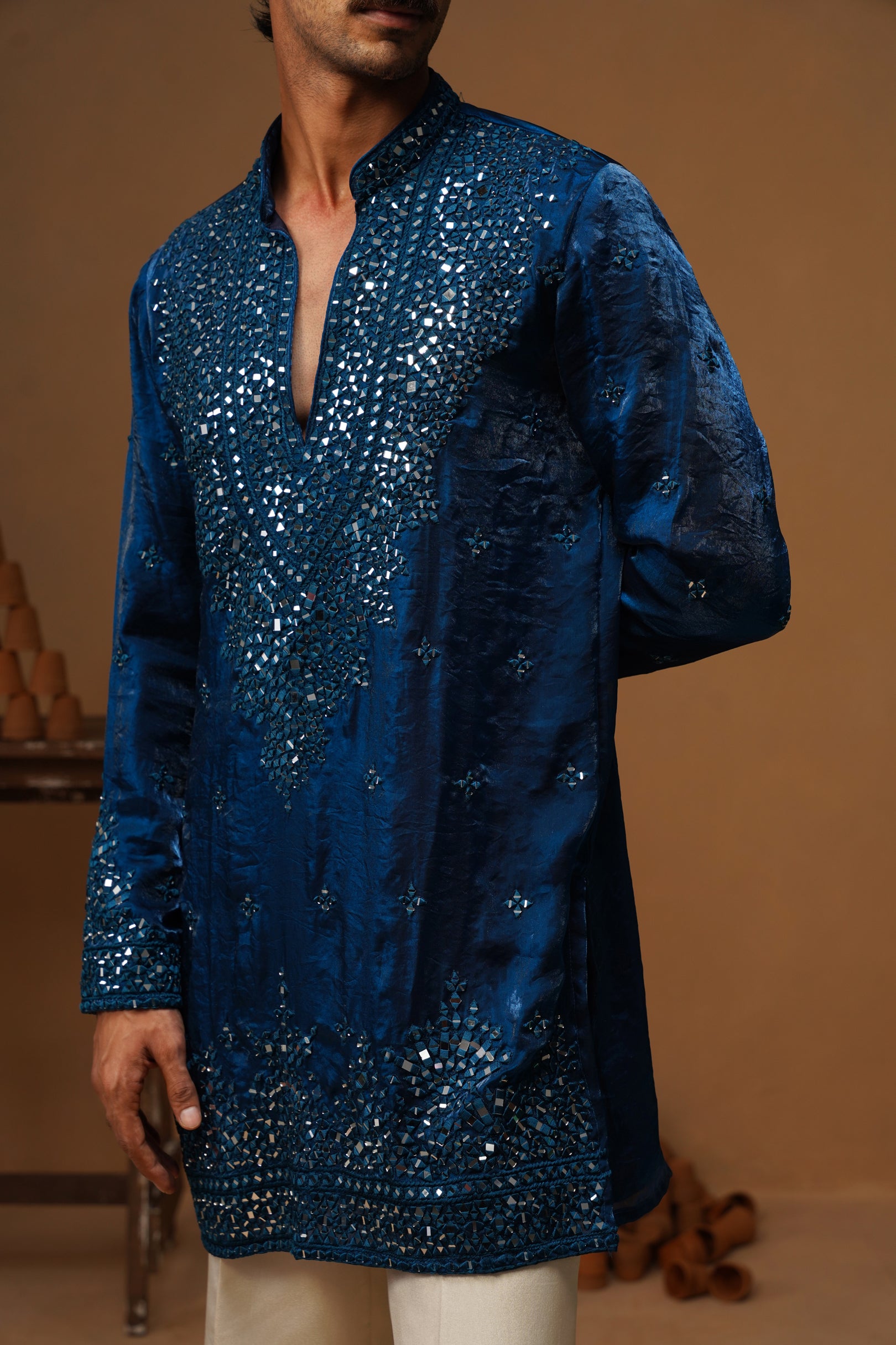 ARYA BLUE  V NECK SHORT KURTA SET