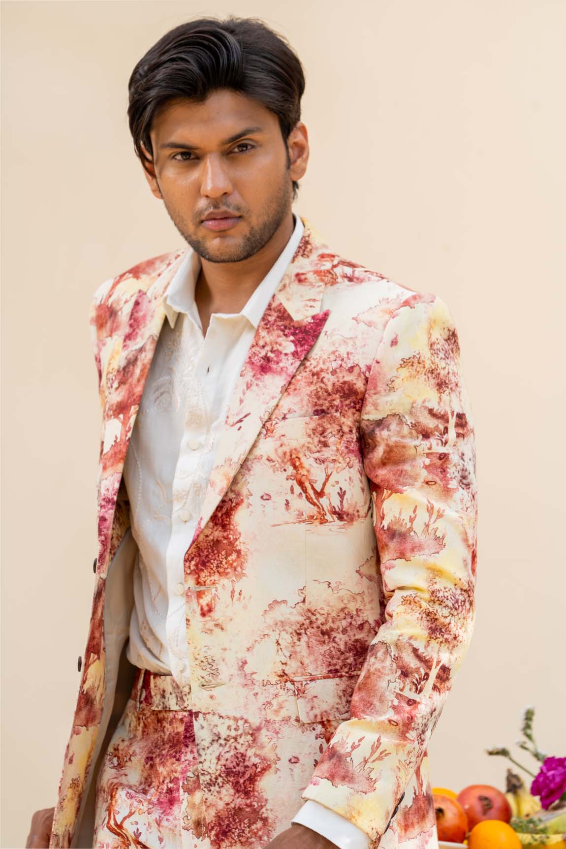 Laal Jhar Suit