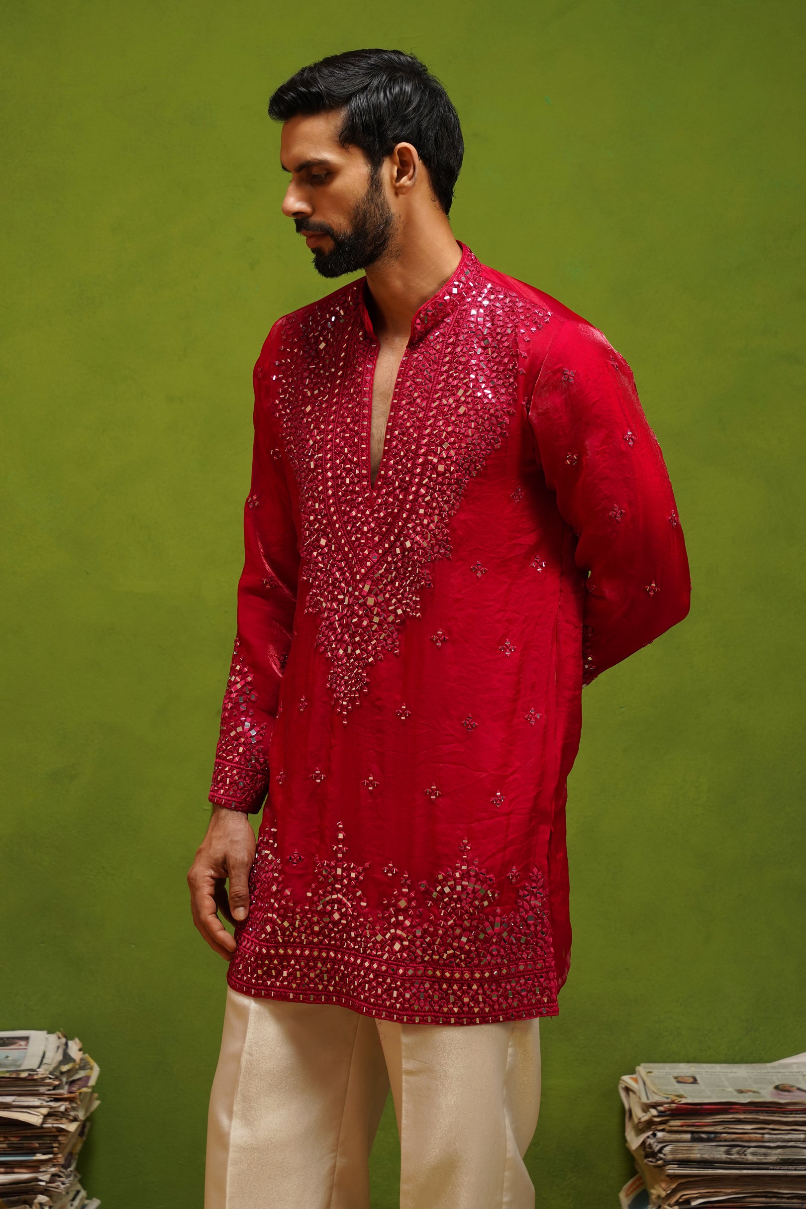 ARYA RANI PINK  V NECK SHORT KURTA SET