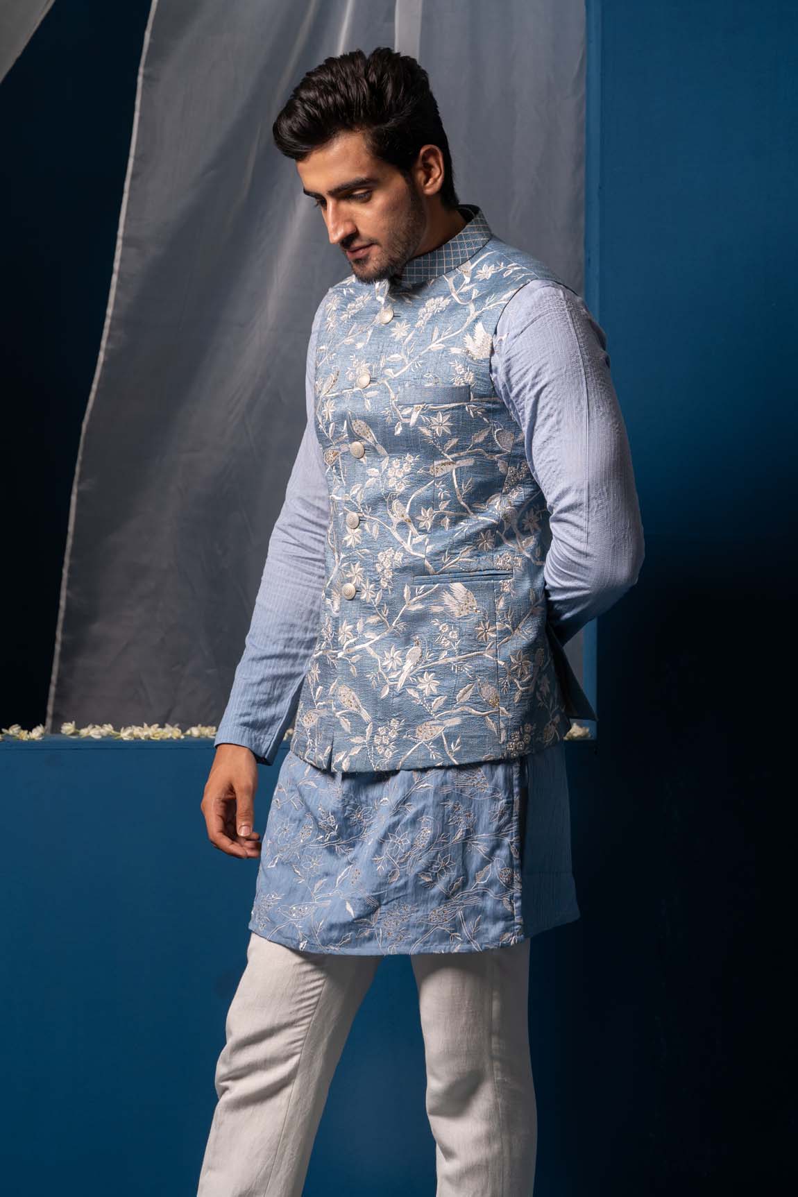 Tarang Bandi set