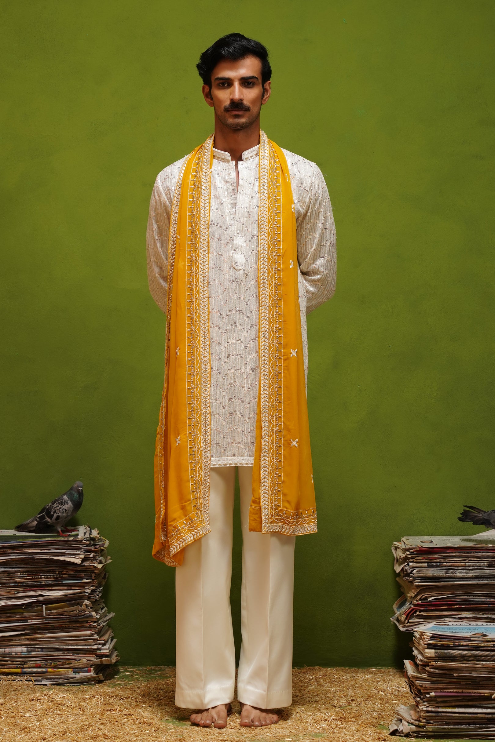 AMBER  IVORY SHORT KURTA SET WITH DUPATTA