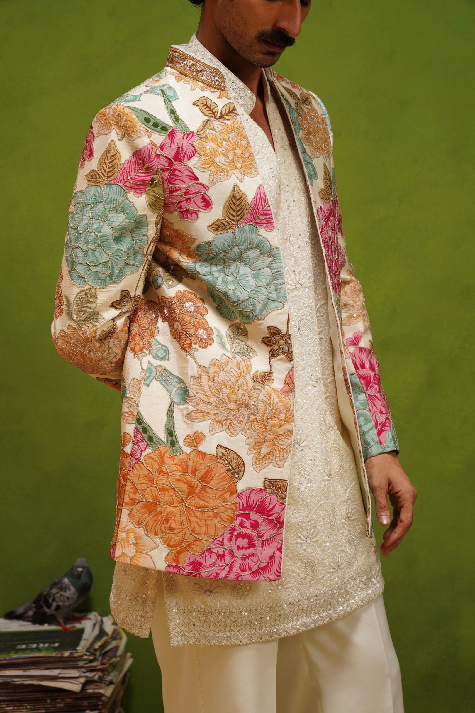 PARTHIV IVORY JODHPURI SET WITH V NECK KURTA
