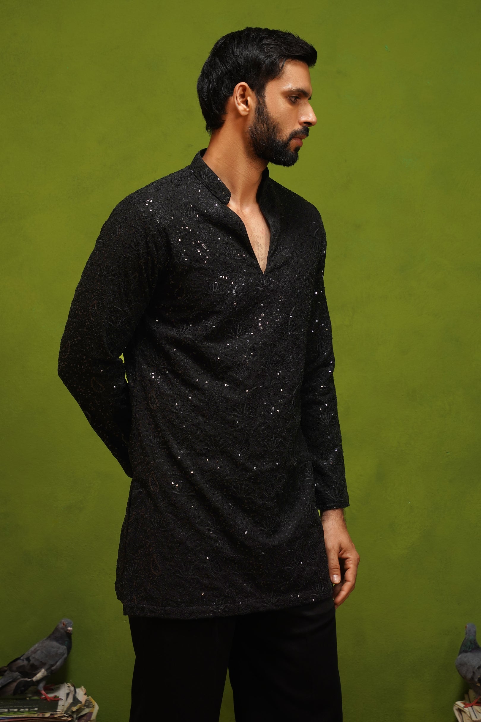 NAQSH BLACK V NECK SHORT KURTA SET