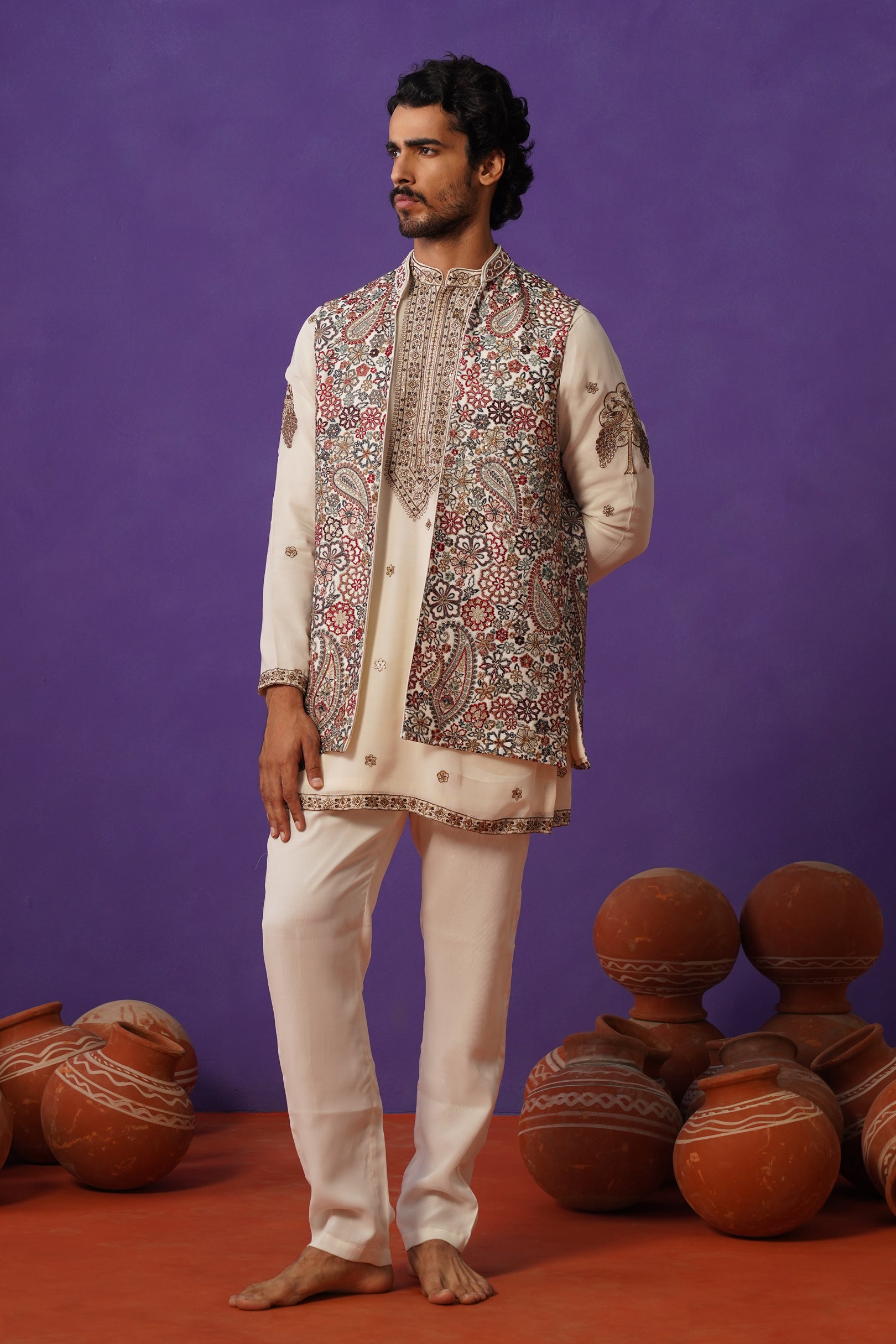 GAGAN IVORY SHORT KURTA JACKET SET