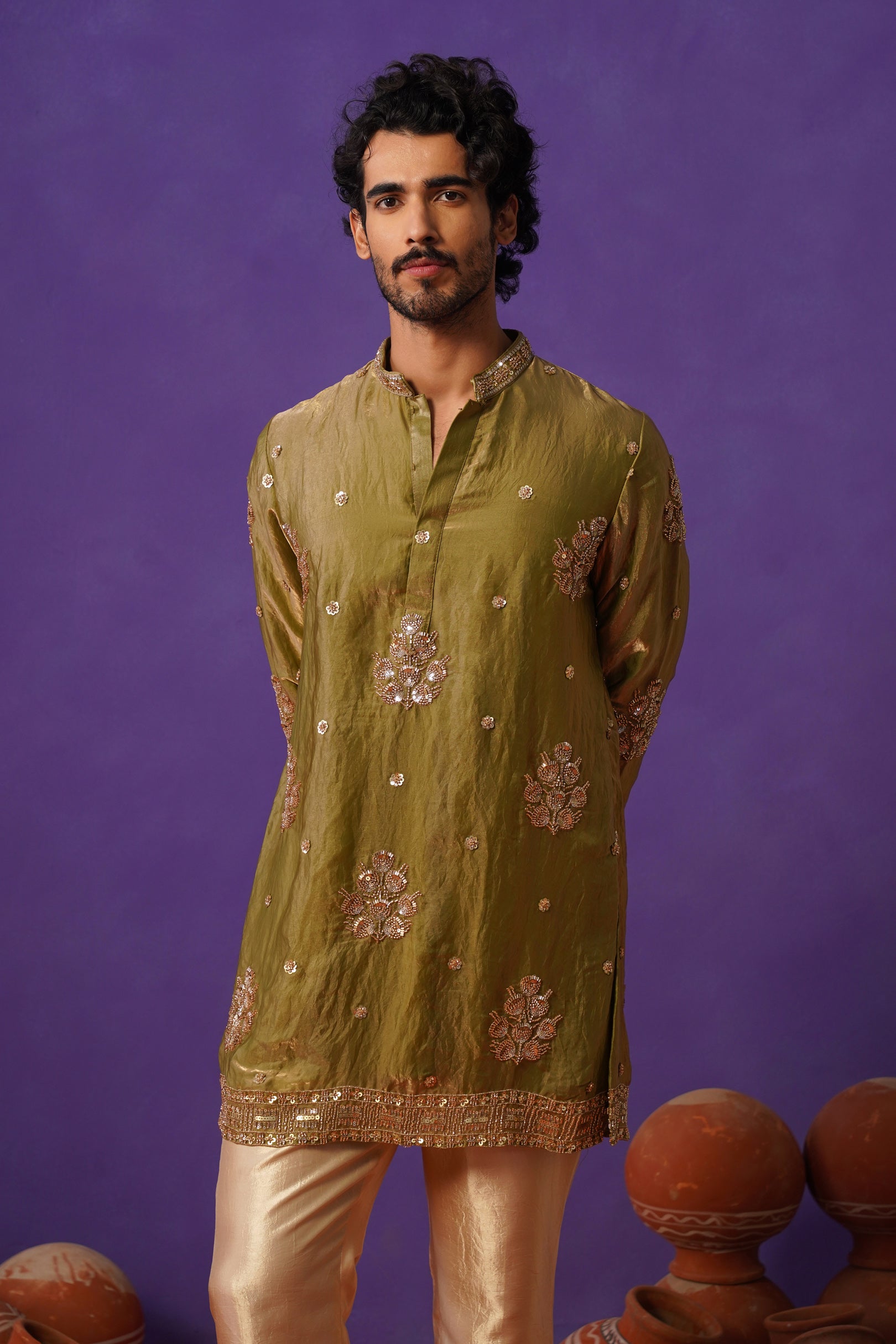 TAJ MEHENDI SHORT KURTA SET