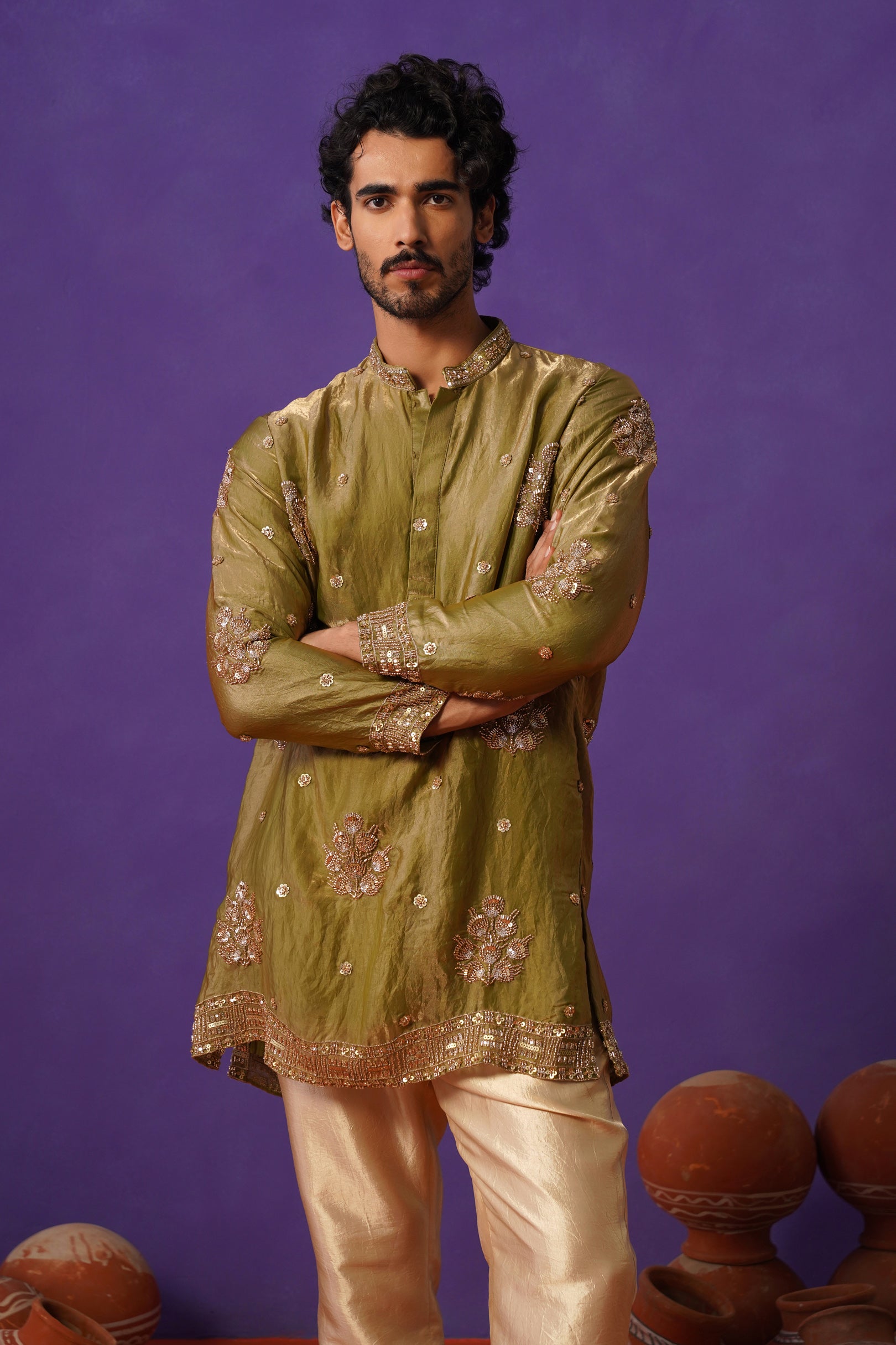 TAJ MEHENDI SHORT KURTA SET