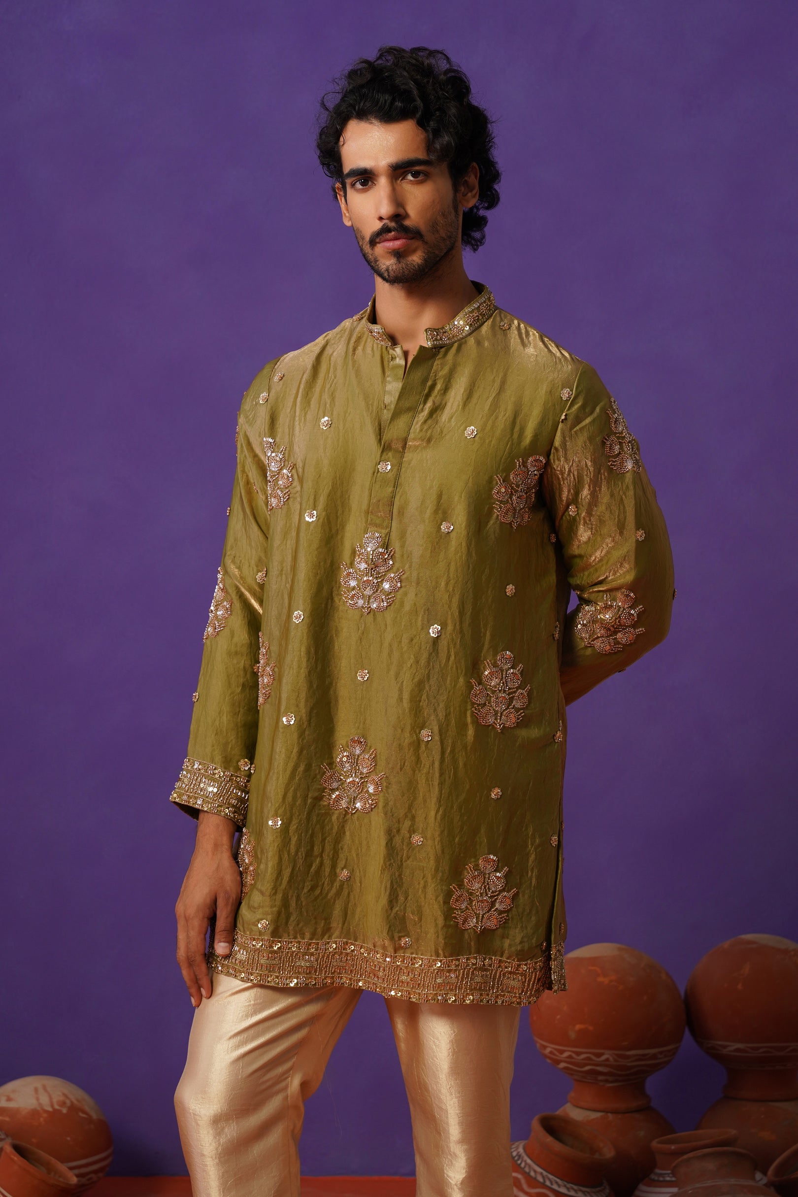 TAJ MEHENDI SHORT KURTA SET