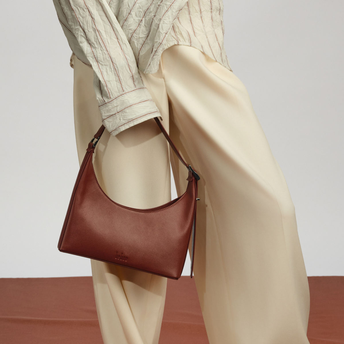 DANNY FLATIRON BAG