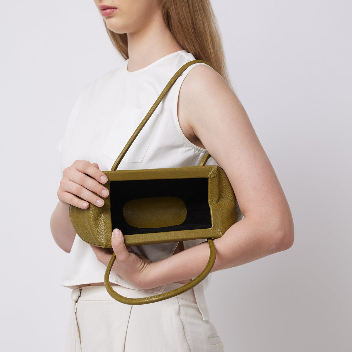 ELIZABETH BAGUETTE MINI