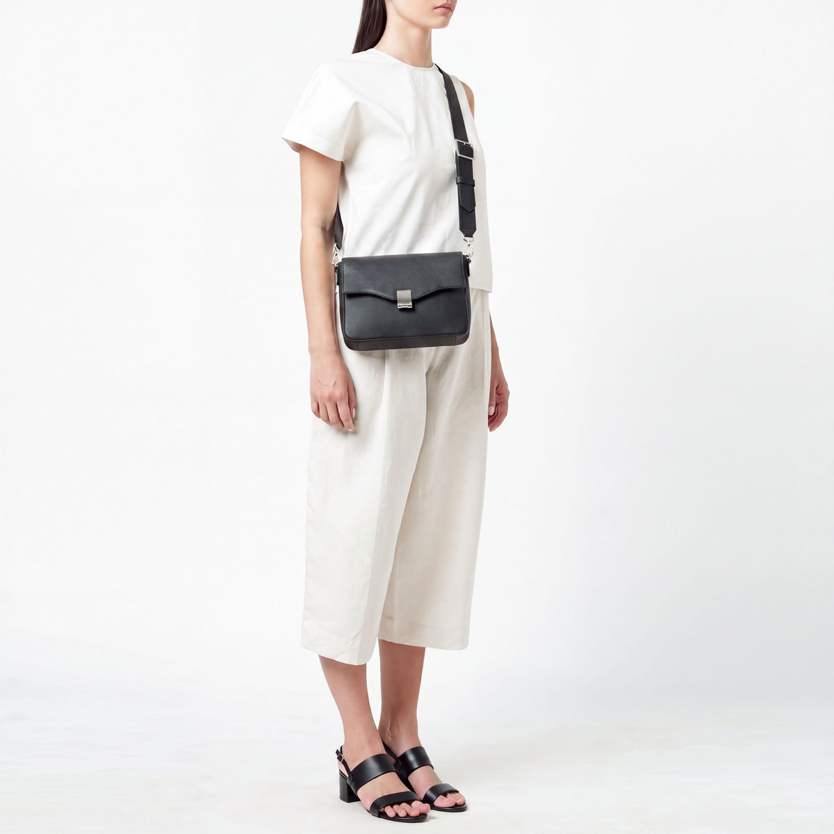 FLAP CROSSBODY SLOUCHY