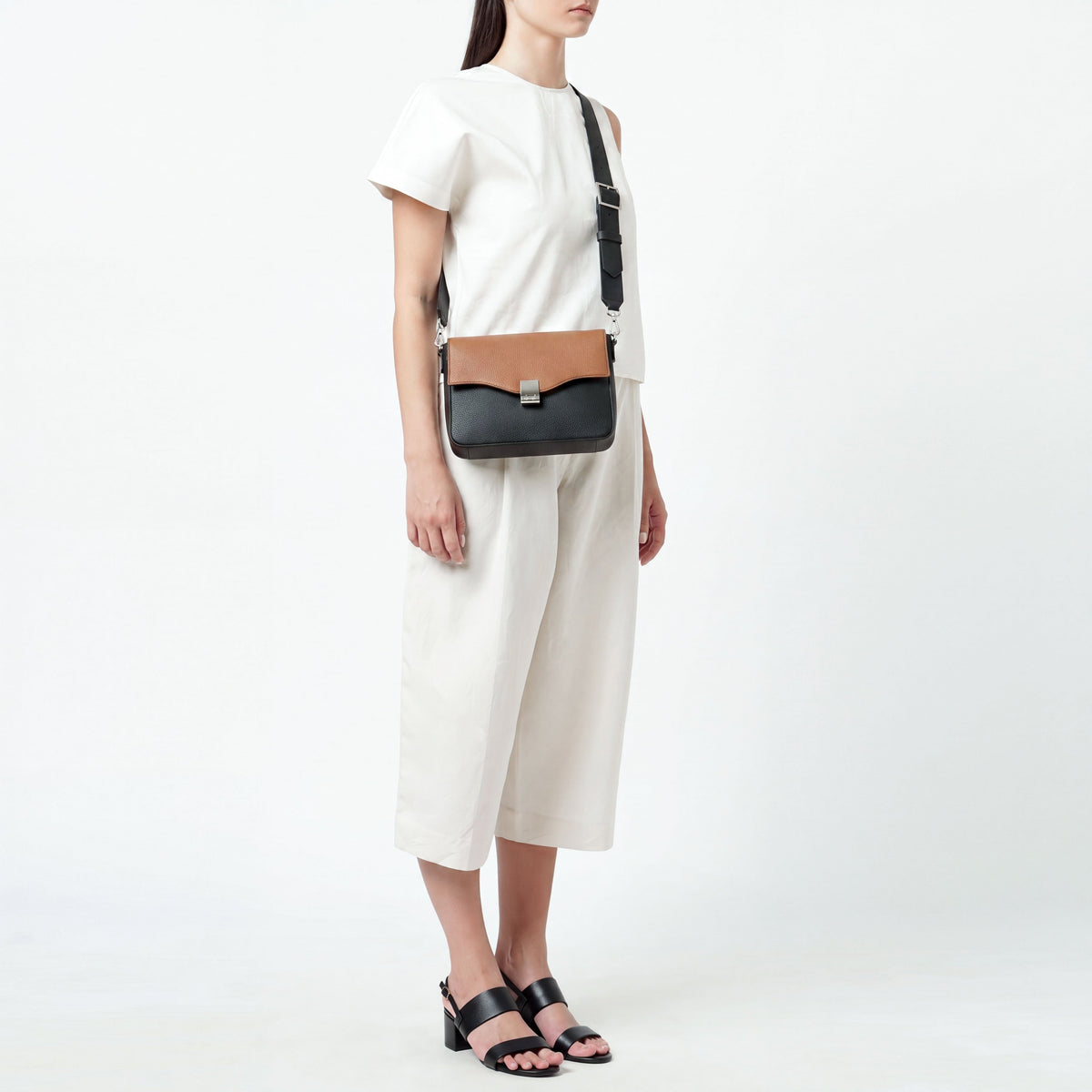 FLAP CROSSBODY SLOUCHY