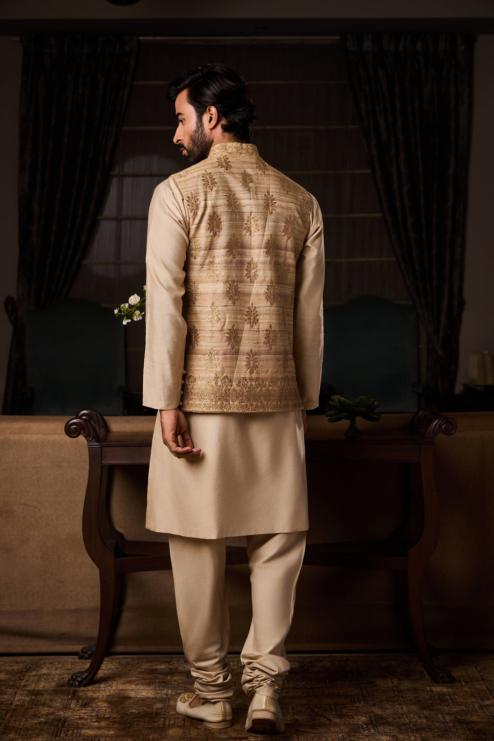 Beige Gicha Tussar Silk Bundi Zari Work Set