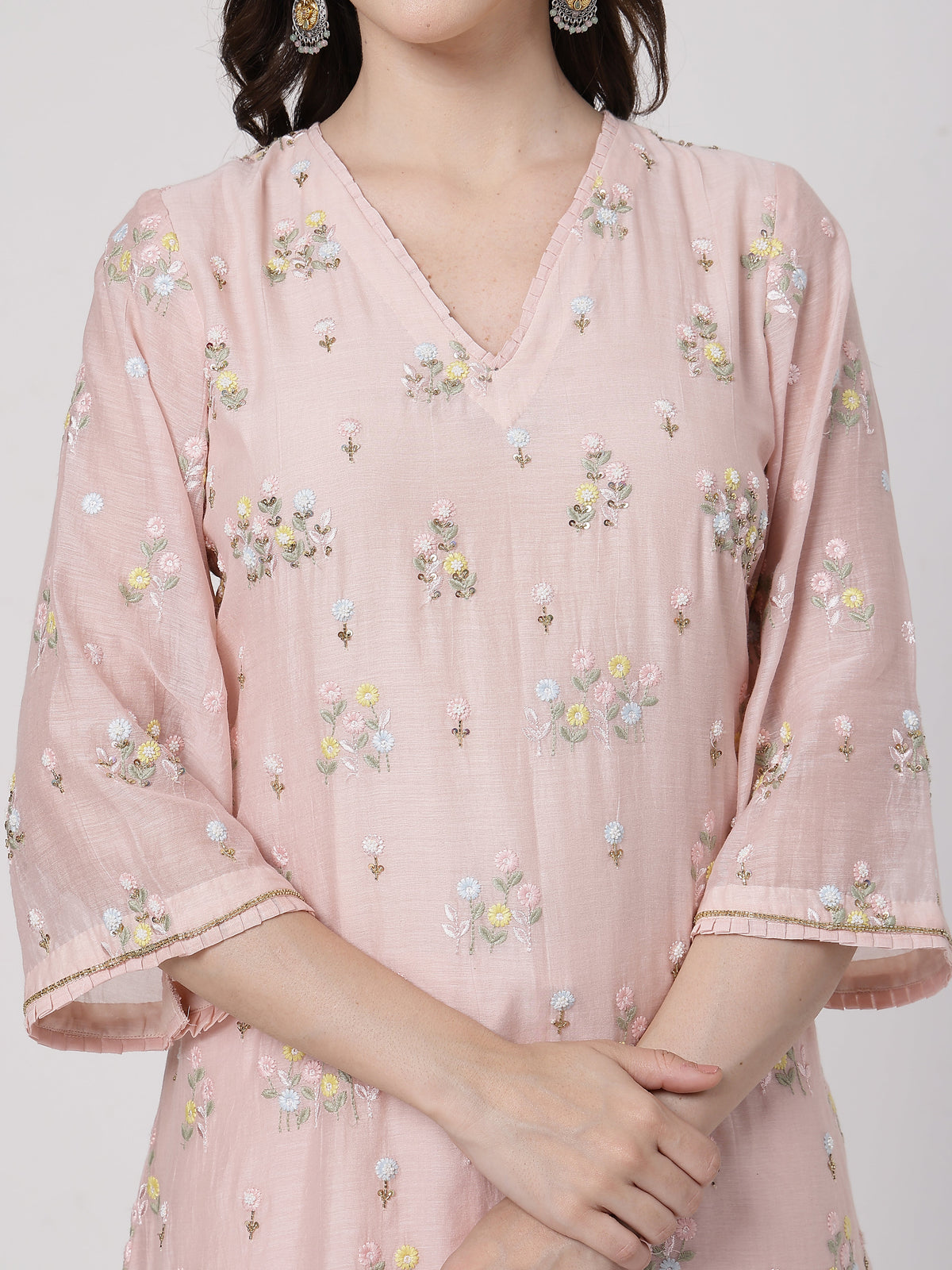 Pankhudi V Neck Set