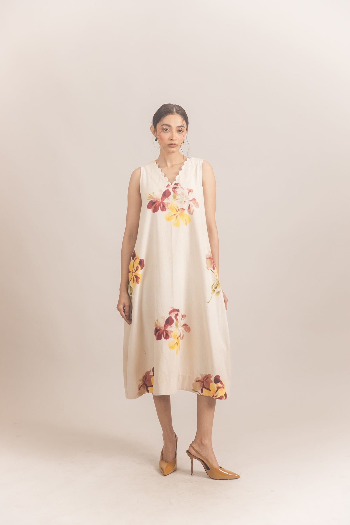 Scallop dress White