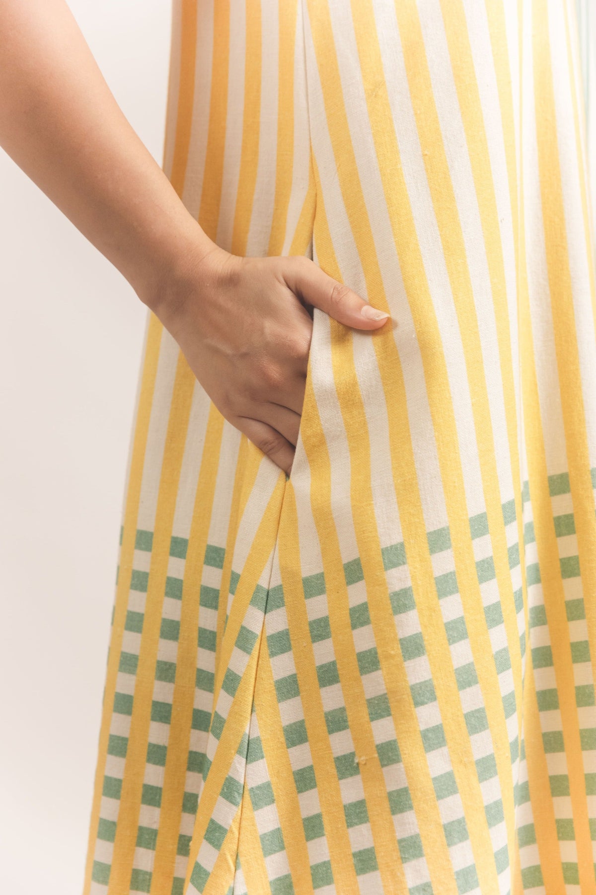 Checkered scallop dress