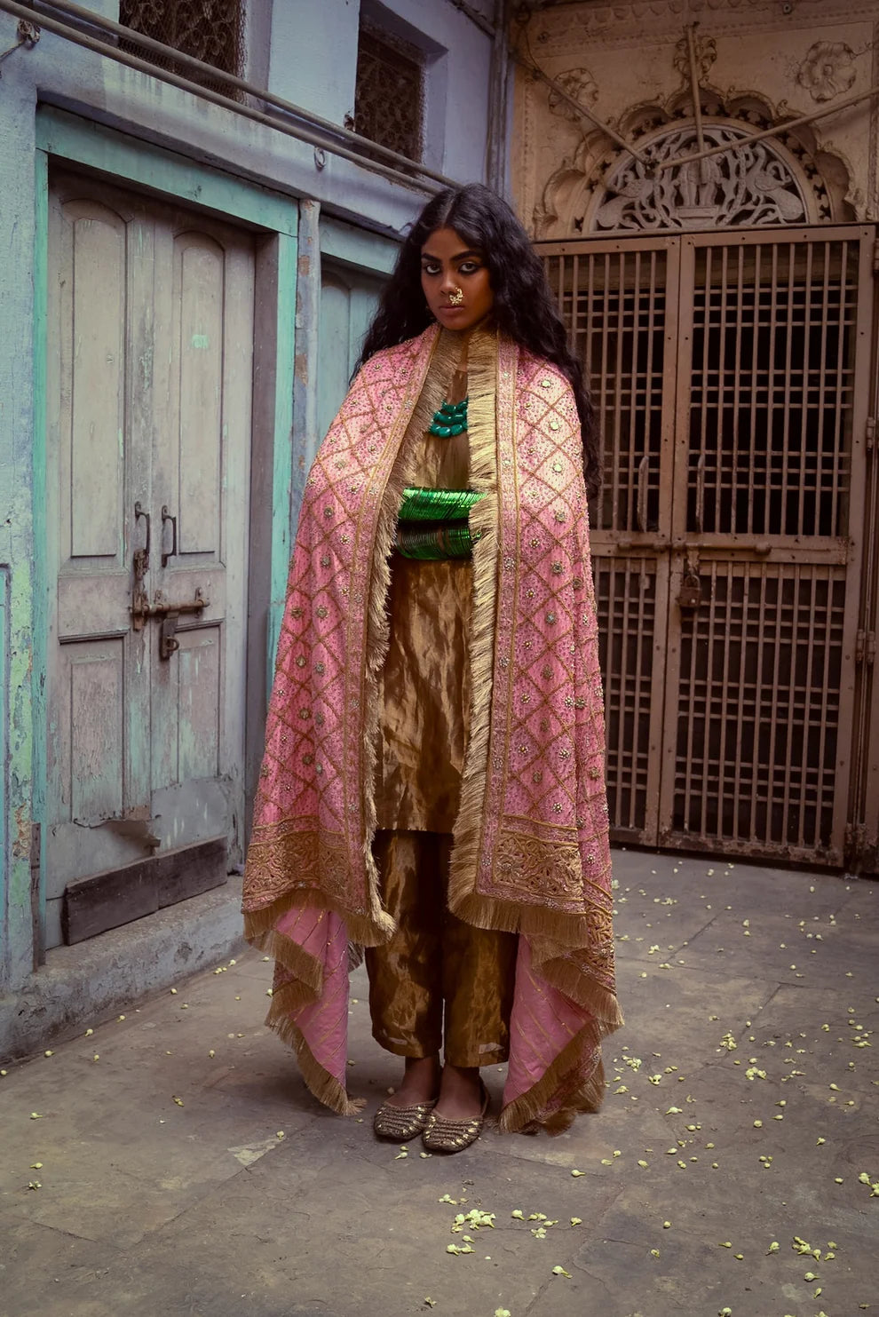 Nazneen chaadar