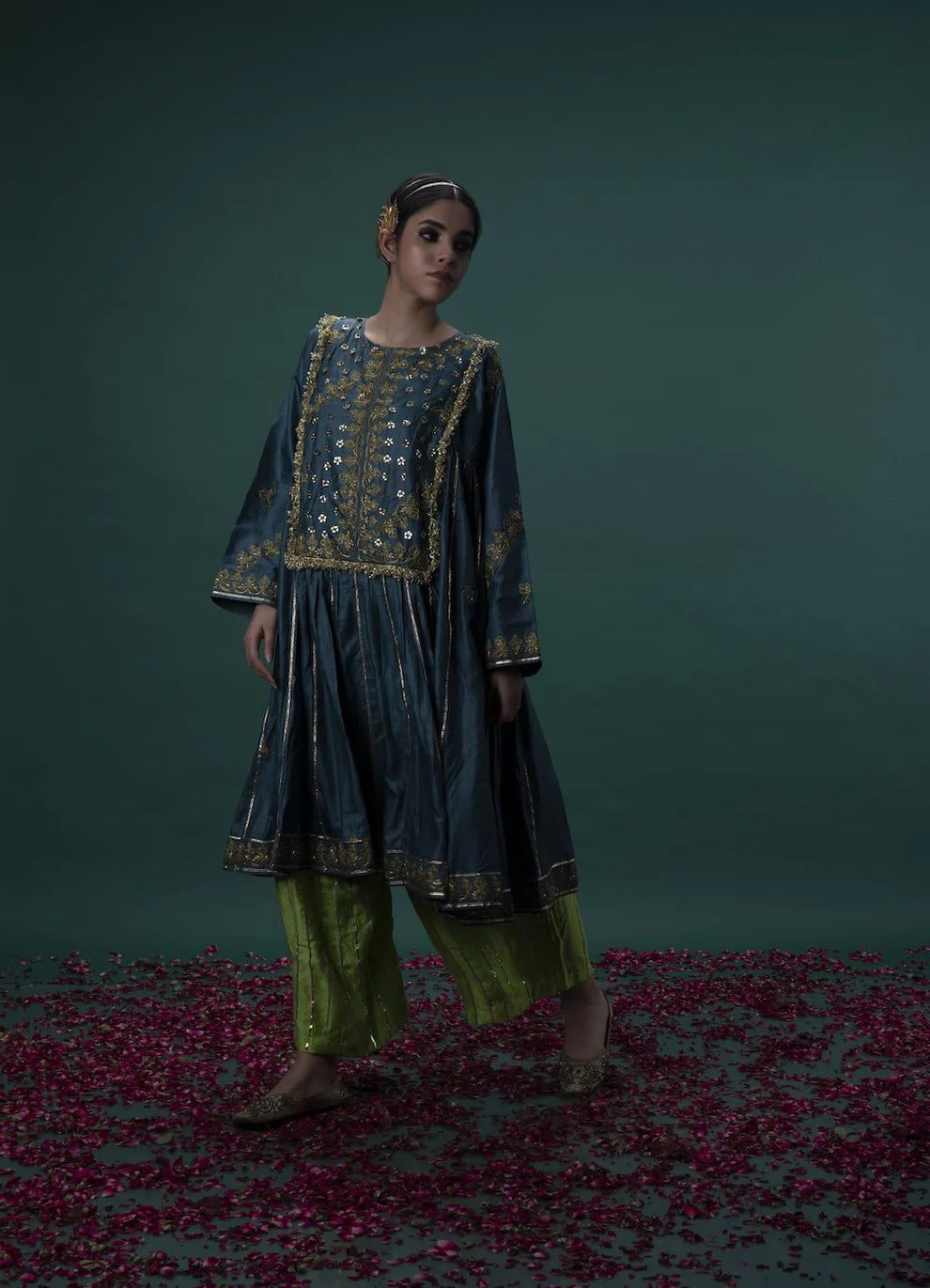 Samaya kalidar choga set