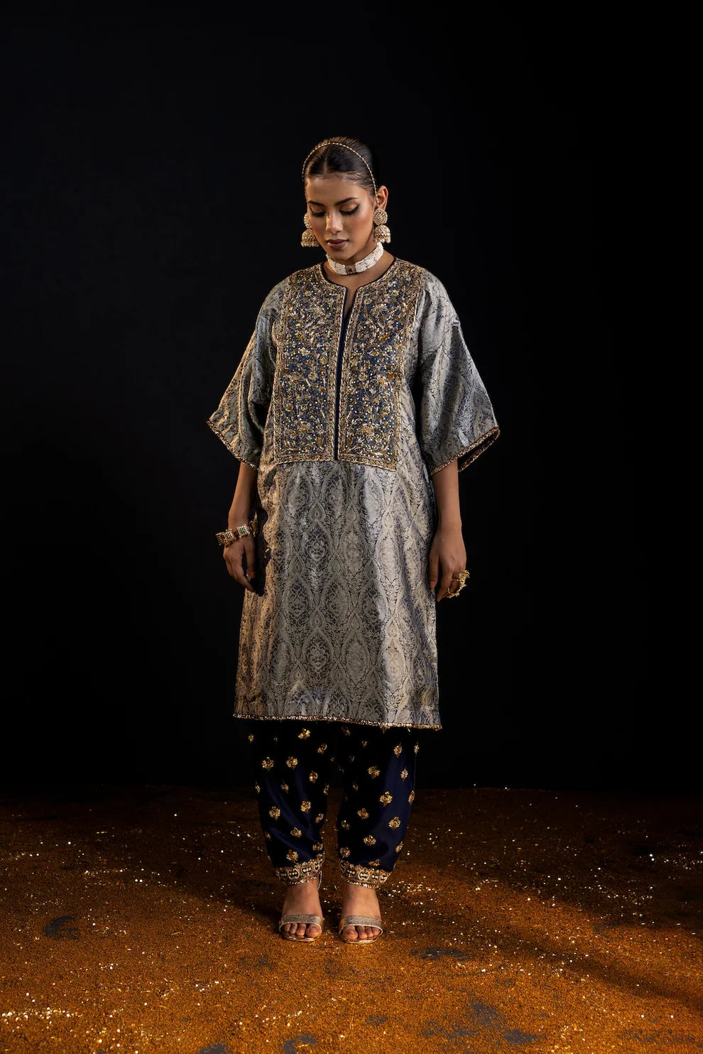 Latifa choga set