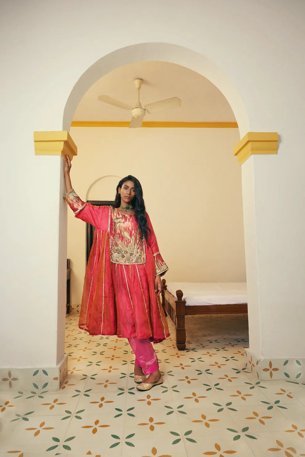 Momal kalidar choga set