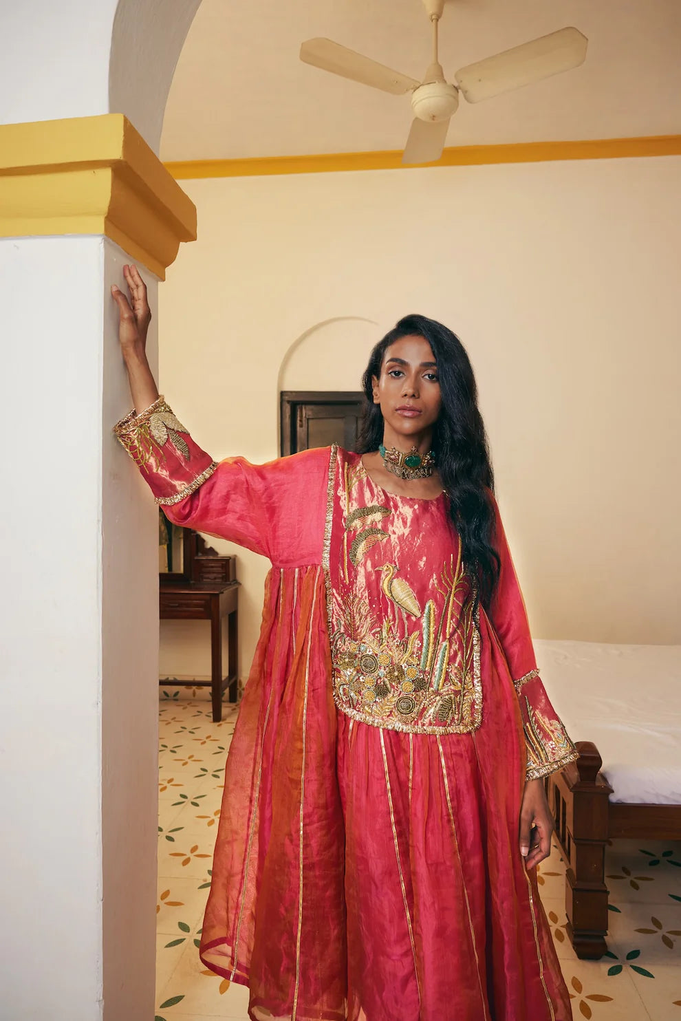 Momal kalidar choga set
