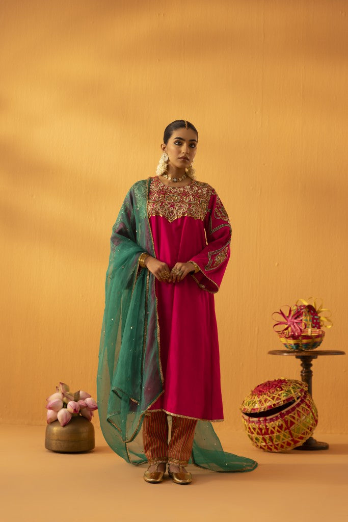 Baagerani rani pink silk embroidered kurta set