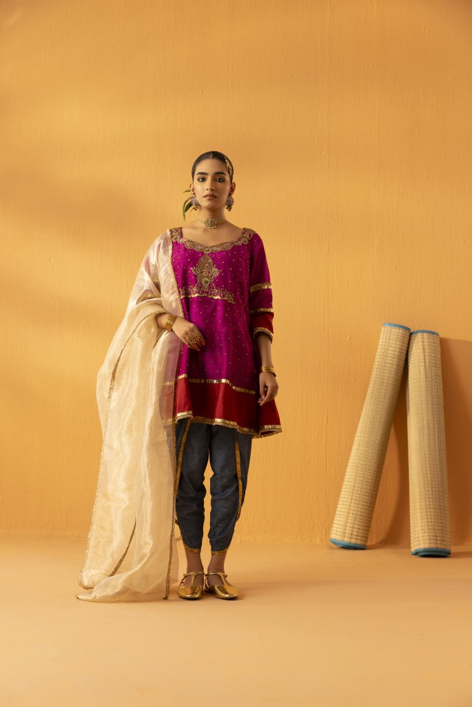 Gulnaar magenta pink silk embroidered kurta set