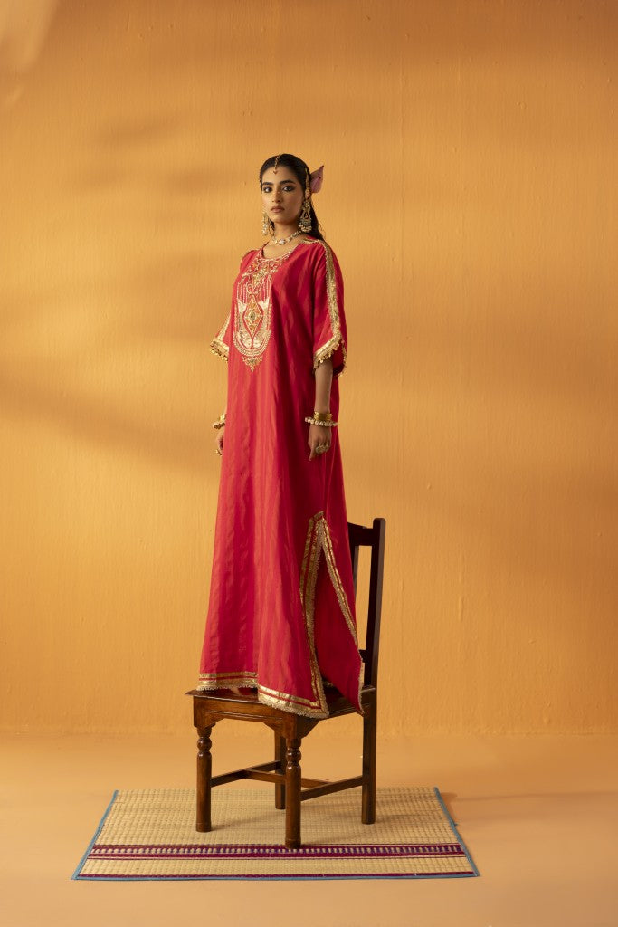Neeranjali fuschia pink embroidered silk kaftan