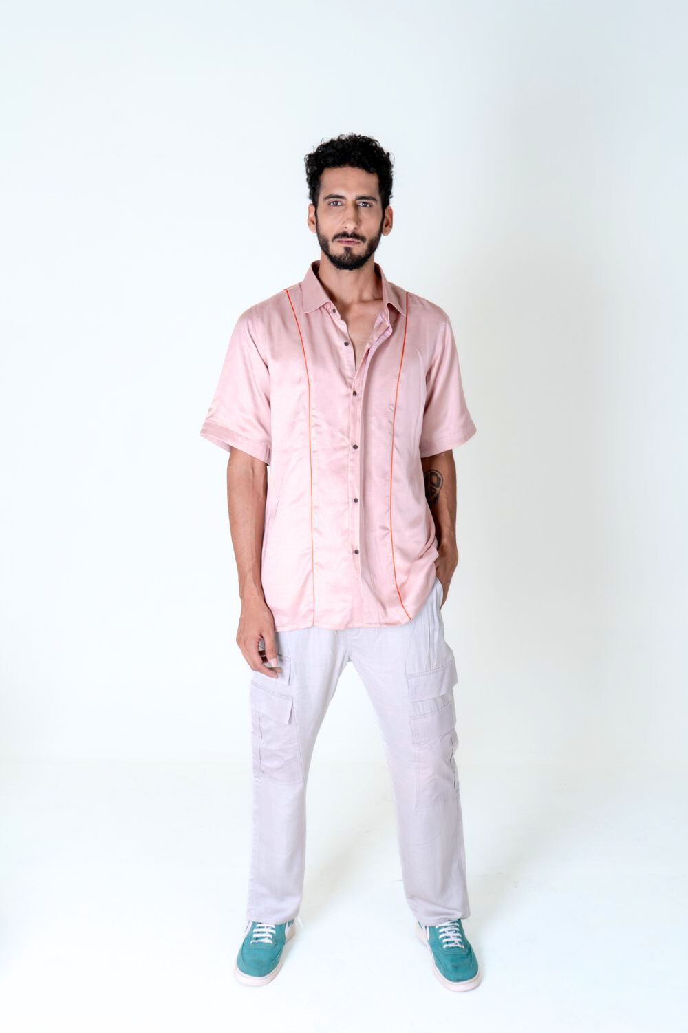 Pink Shirt-Orange Pipin