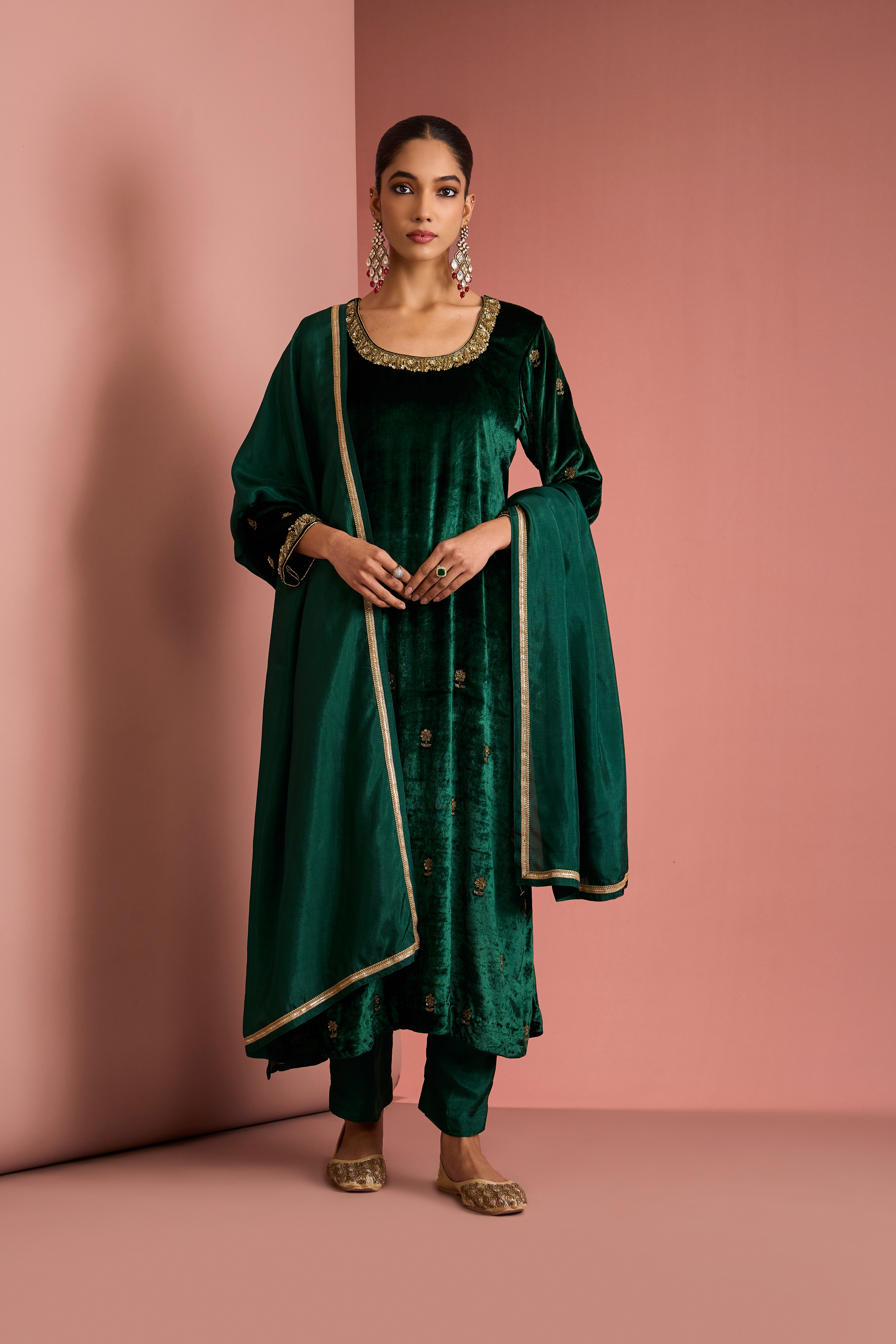 DARK GREEN VELVET KURTA SET