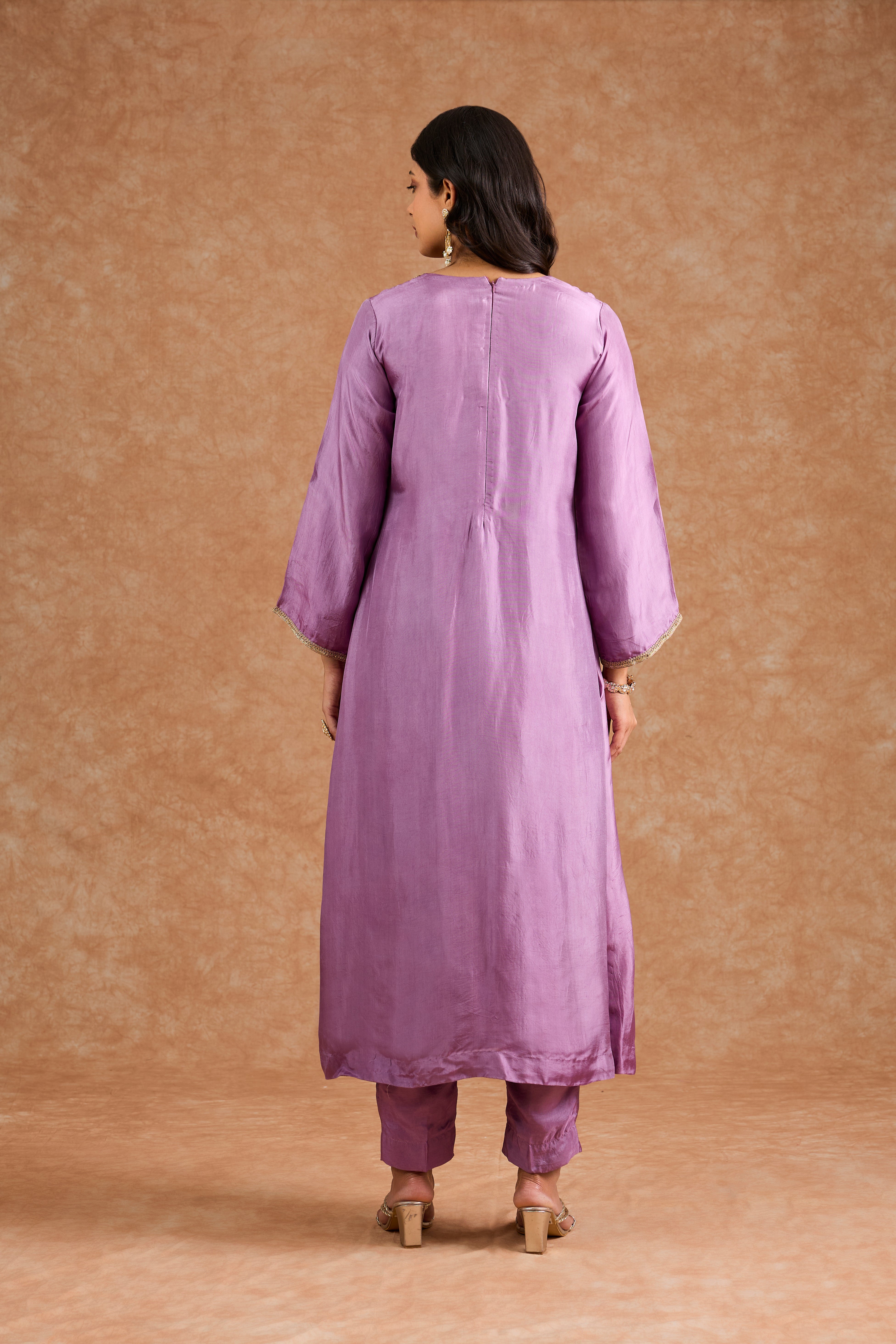 Dull Purple Opara Silk Hand Embroidered Kurta Set