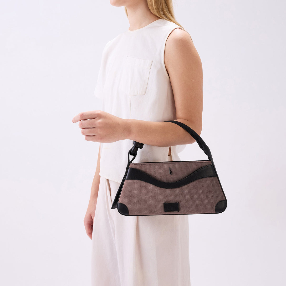 MELINA CROSSBODY