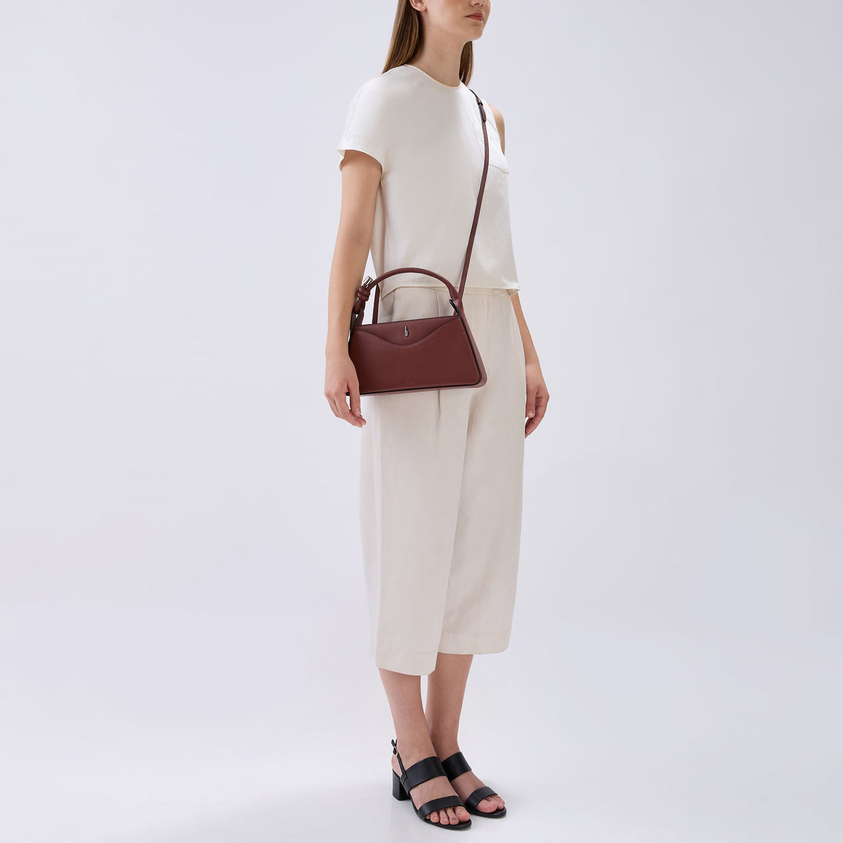 MELINA CROSSBODY