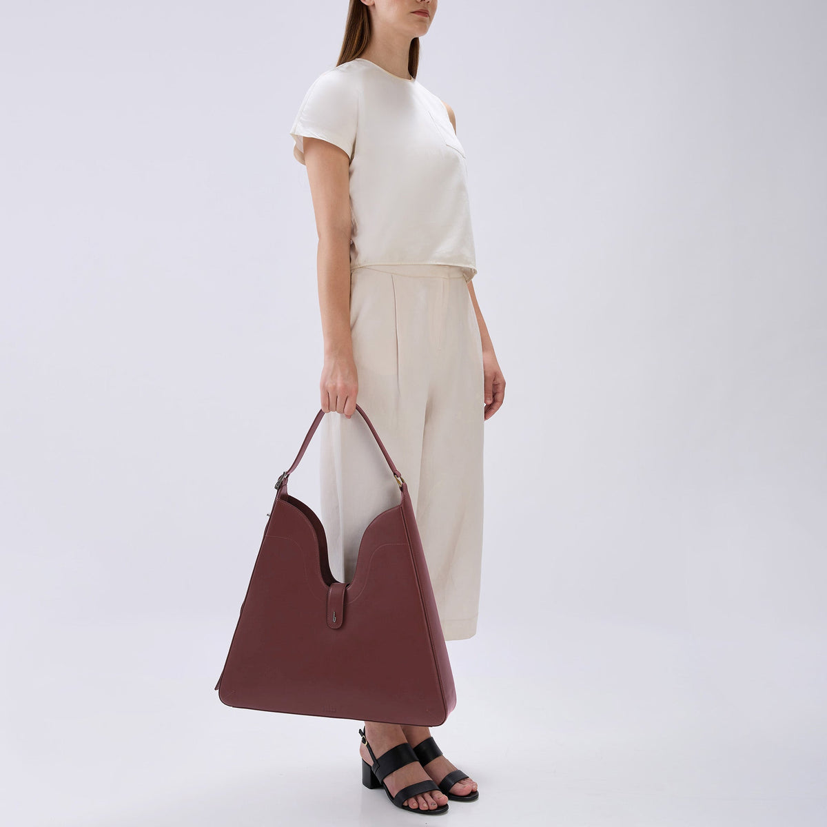 MELINA SHOULDER BAG
