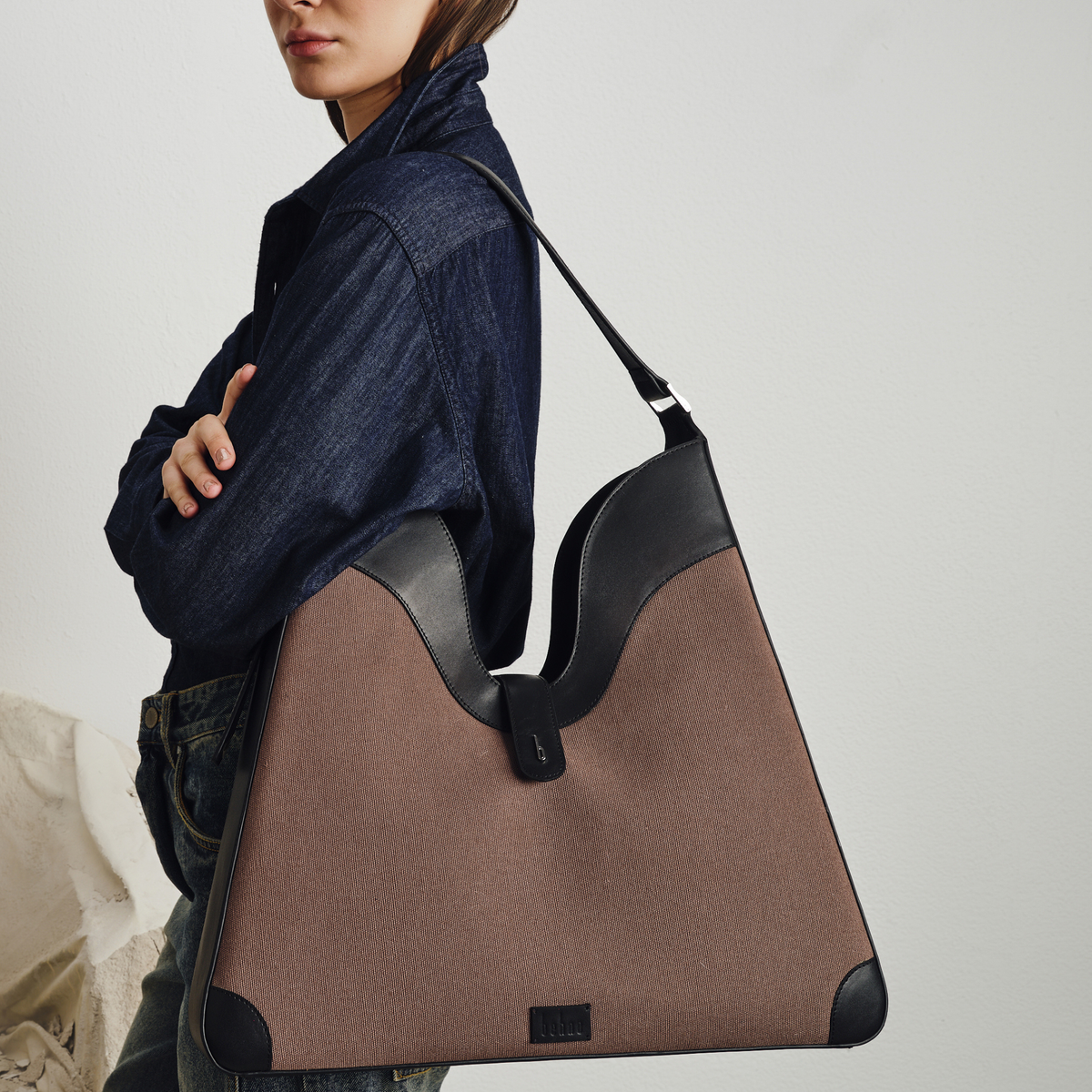 MELINA SHOULDER BAG