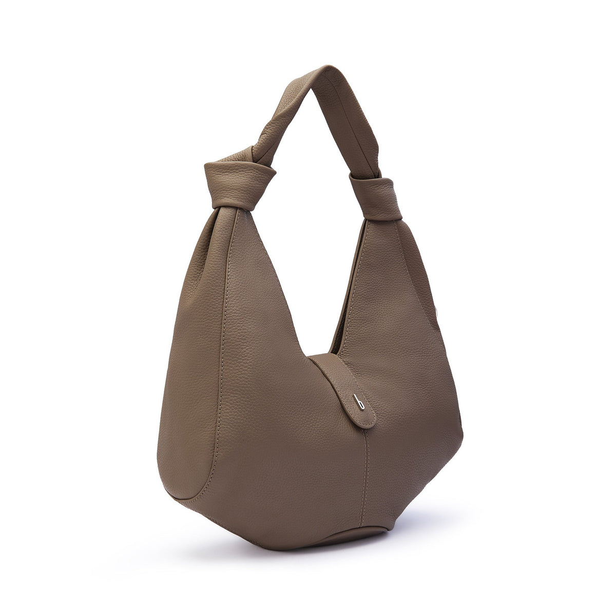 NELLI HOBO