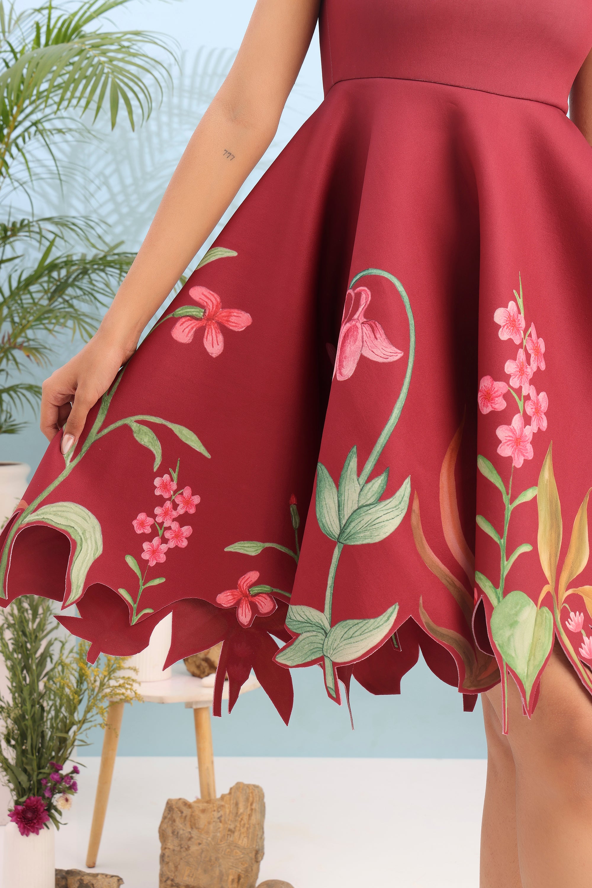 SHORT PRINTED DRESS