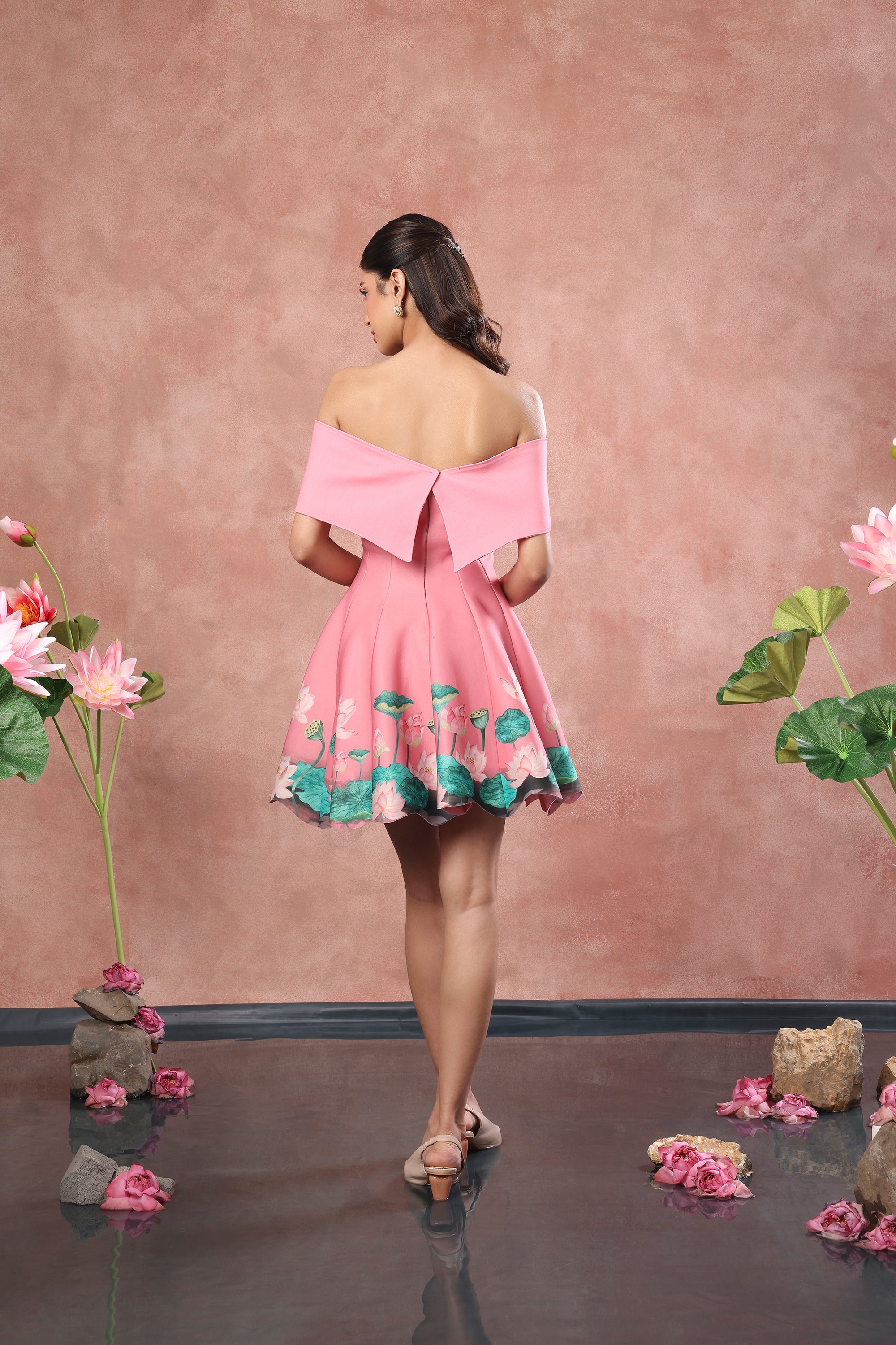 SHORT PANEL PRINTED DRESS WITH DETACHABLE