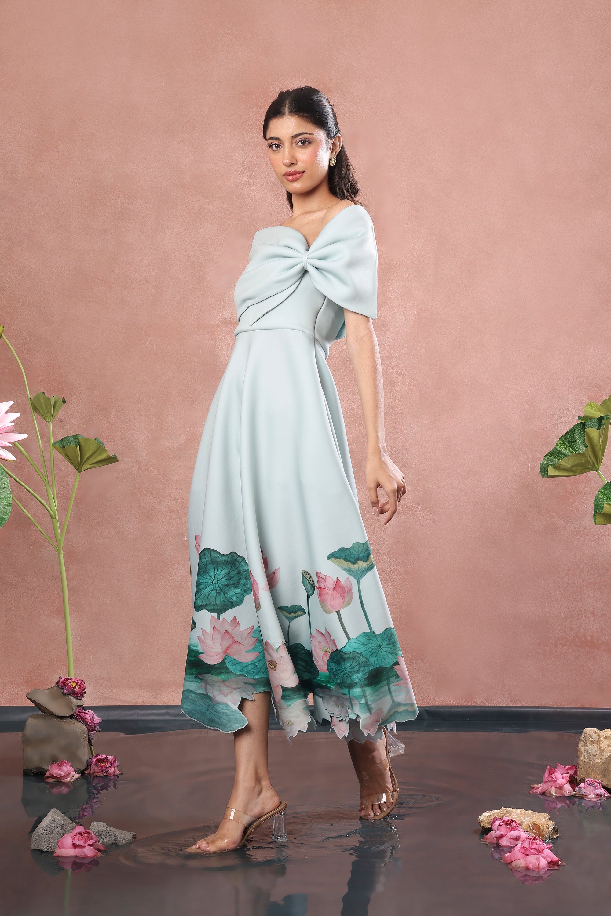 GREEN FLARED PRINTED DRESS WITH BOW WRAP