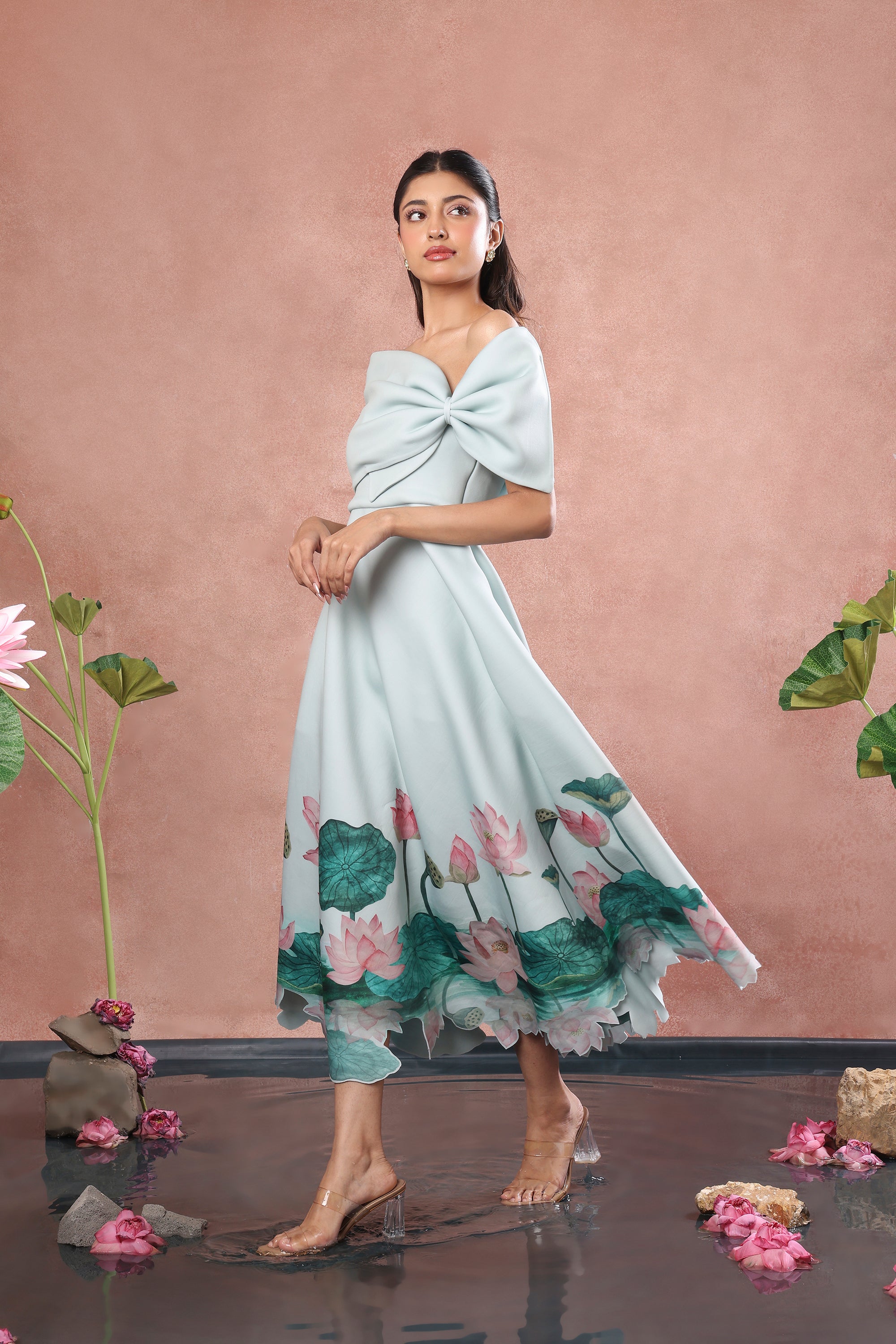 GREEN FLARED PRINTED DRESS WITH BOW WRAP