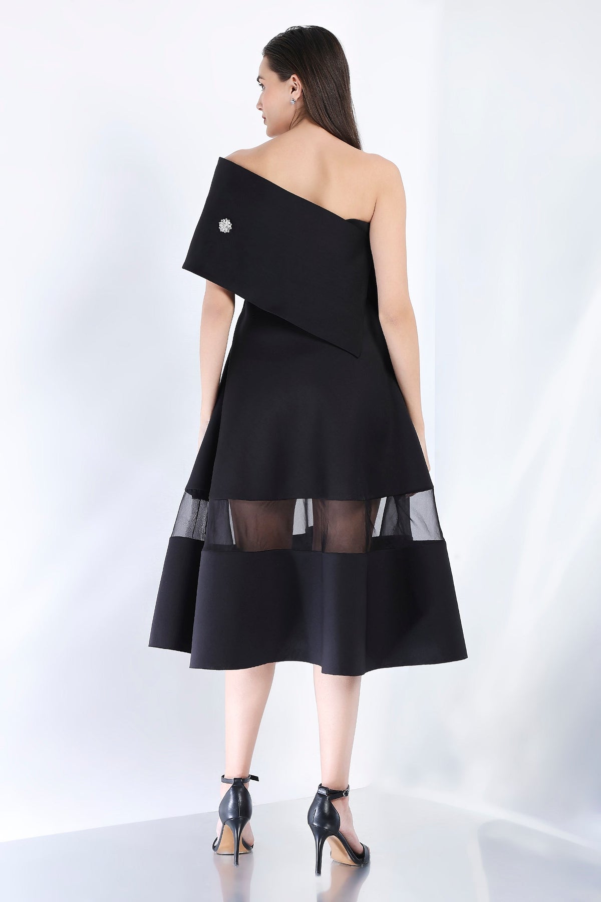 Alanna + Silver Studded Wrap Ozeqo