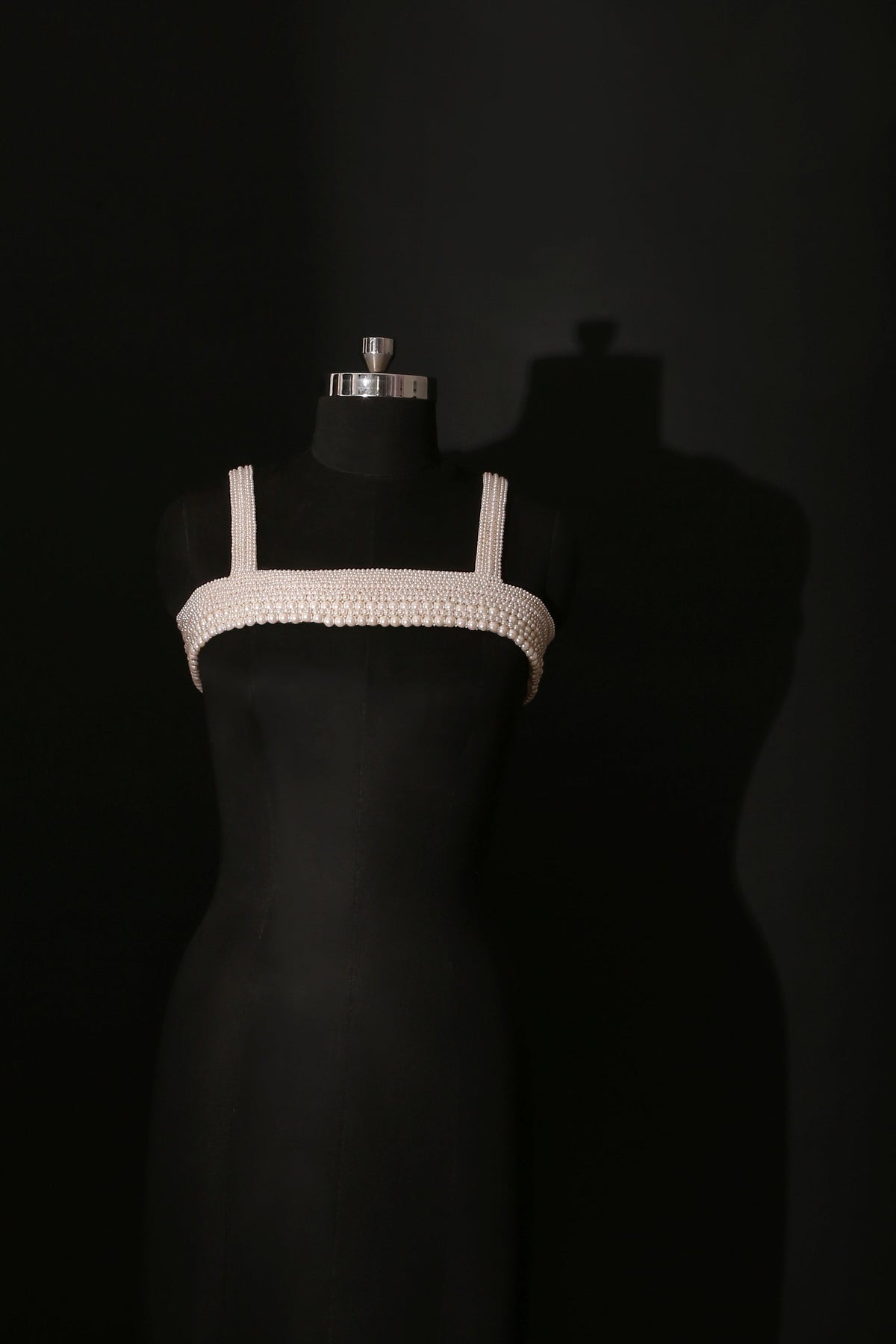 Detachable Pearl Neckline