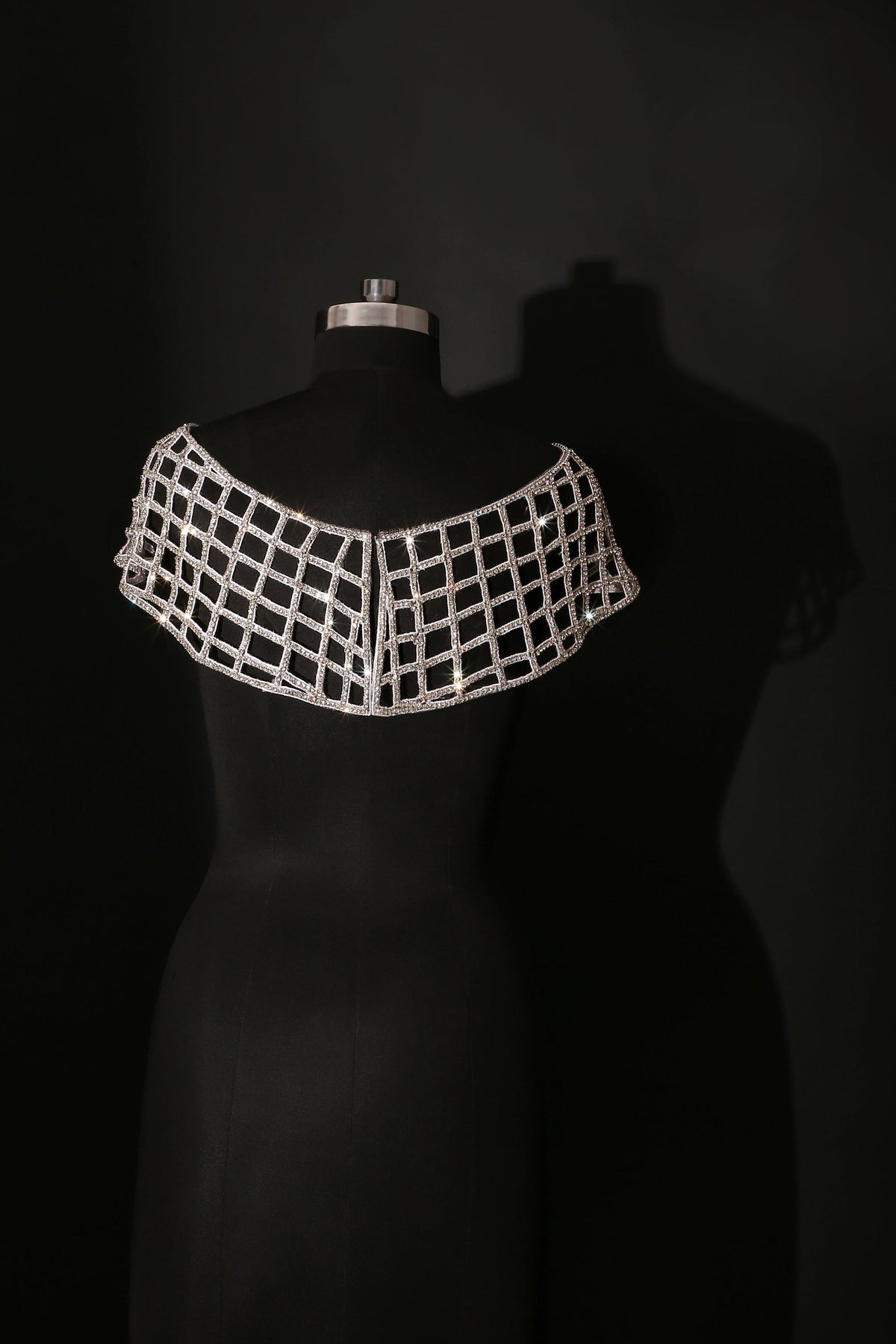 Detachable Jaal Neckline