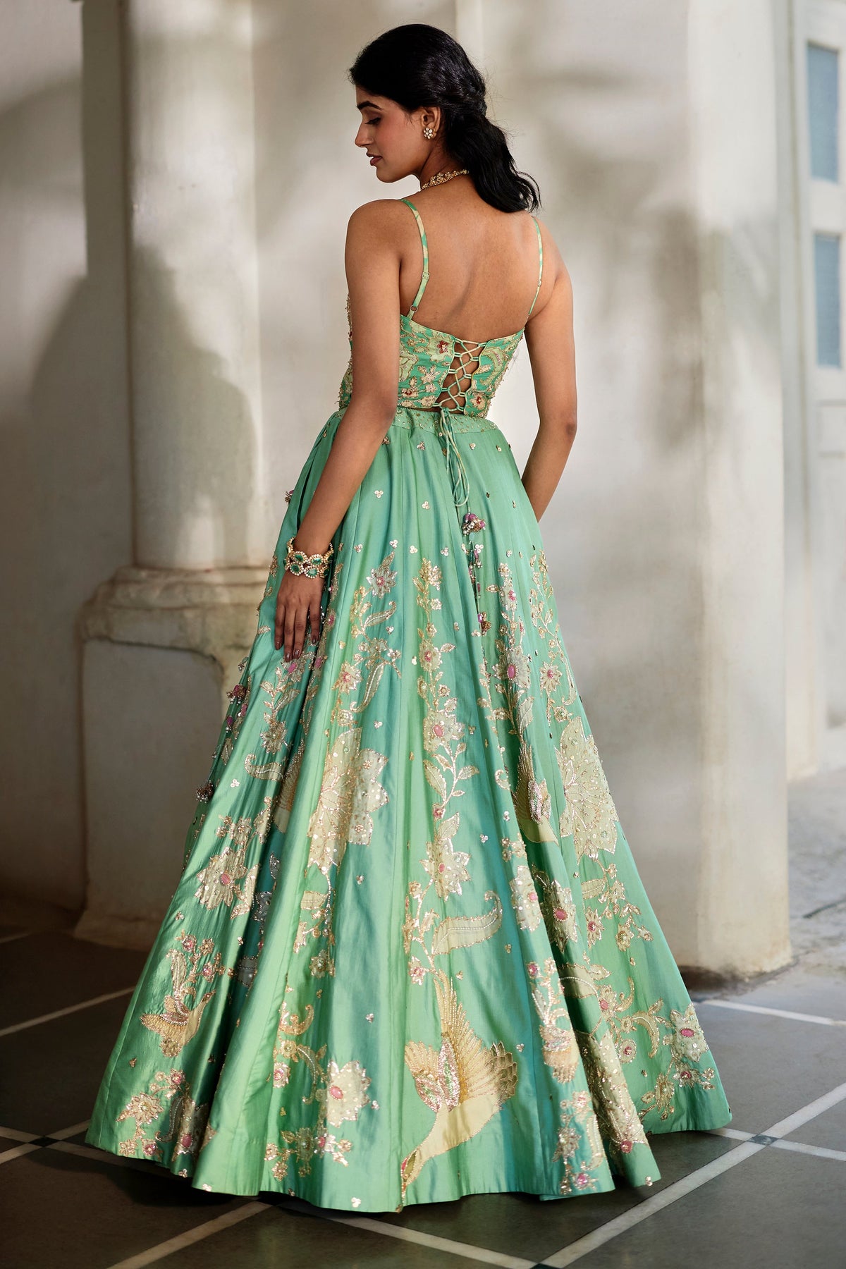 HELI LEHENGA SET